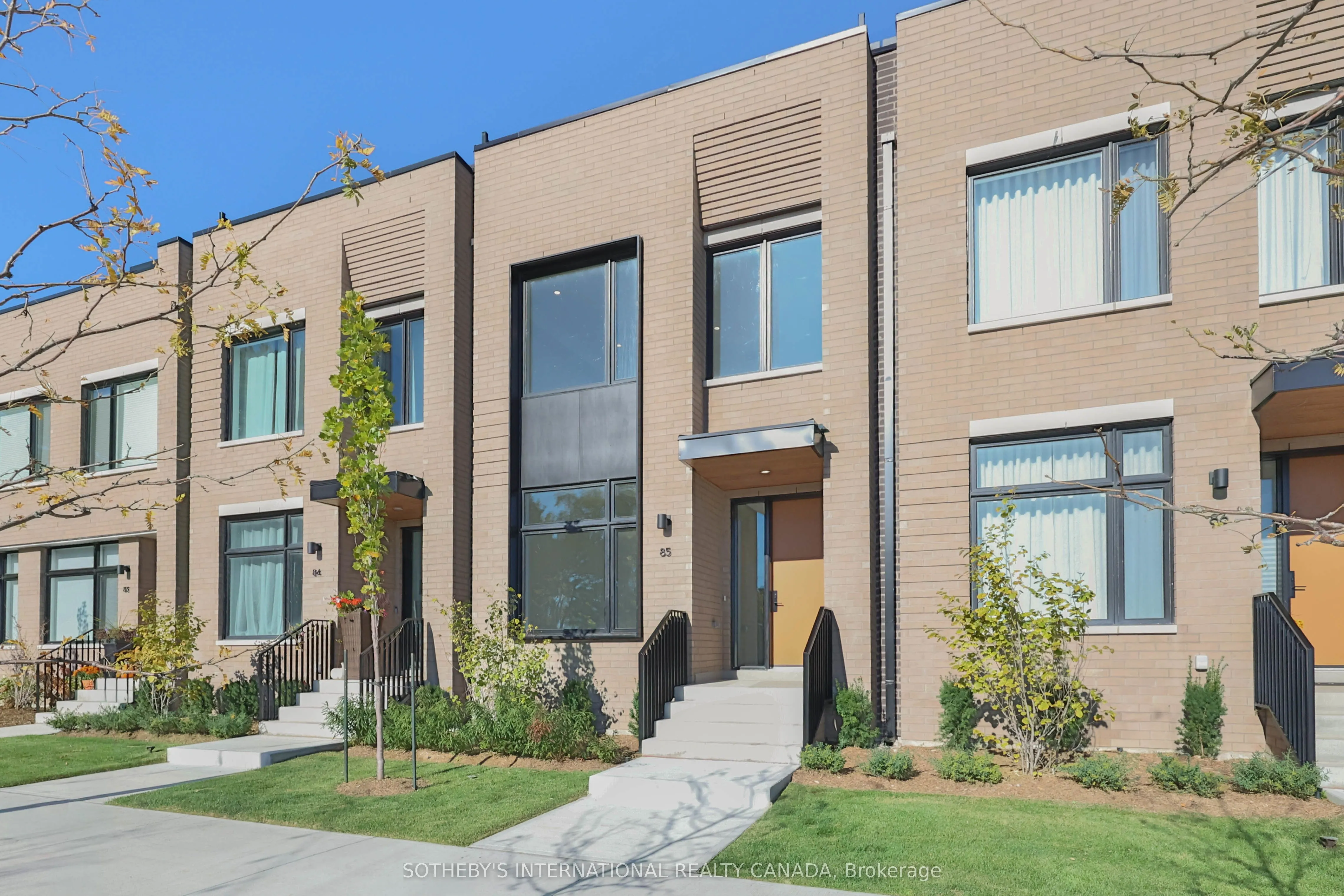 60 Lou Parsons Way Drive, #TH 85