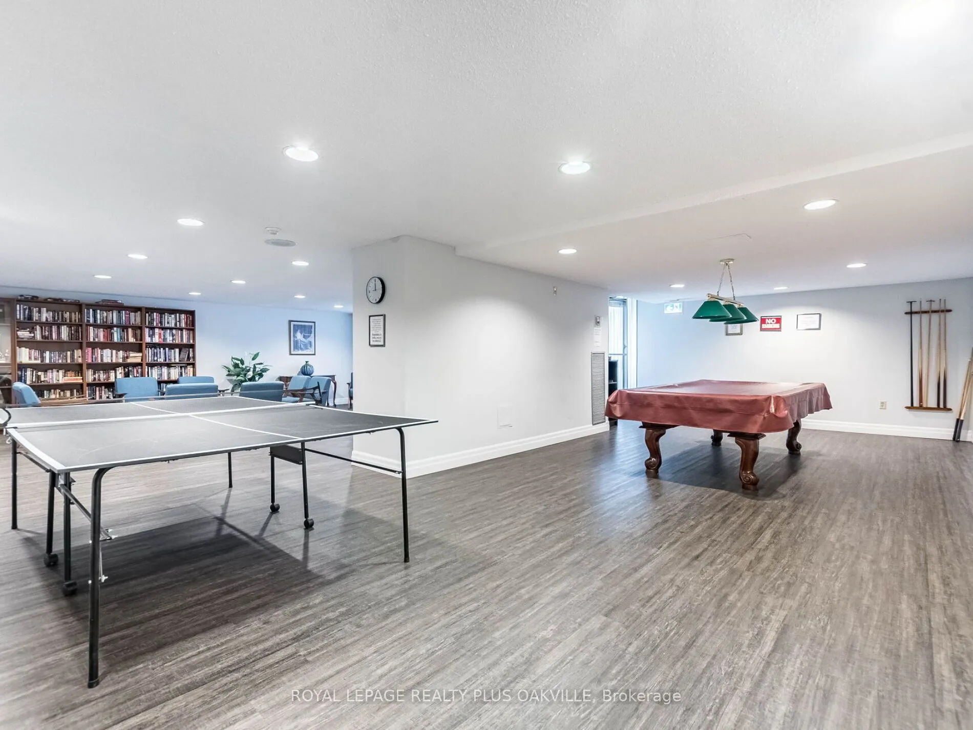 3100 Kirwin Avenue, #2006