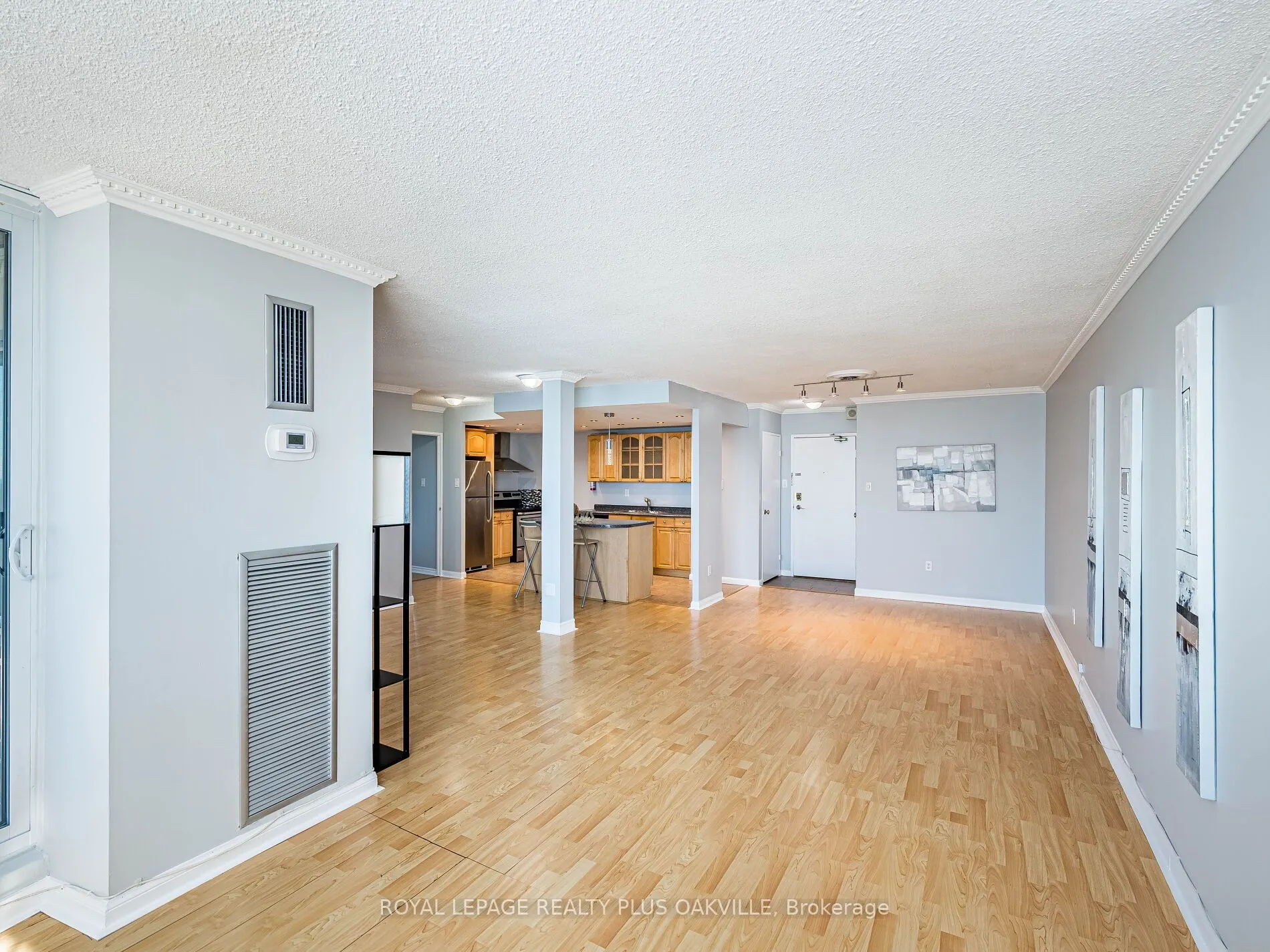 3100 Kirwin Avenue, #2006