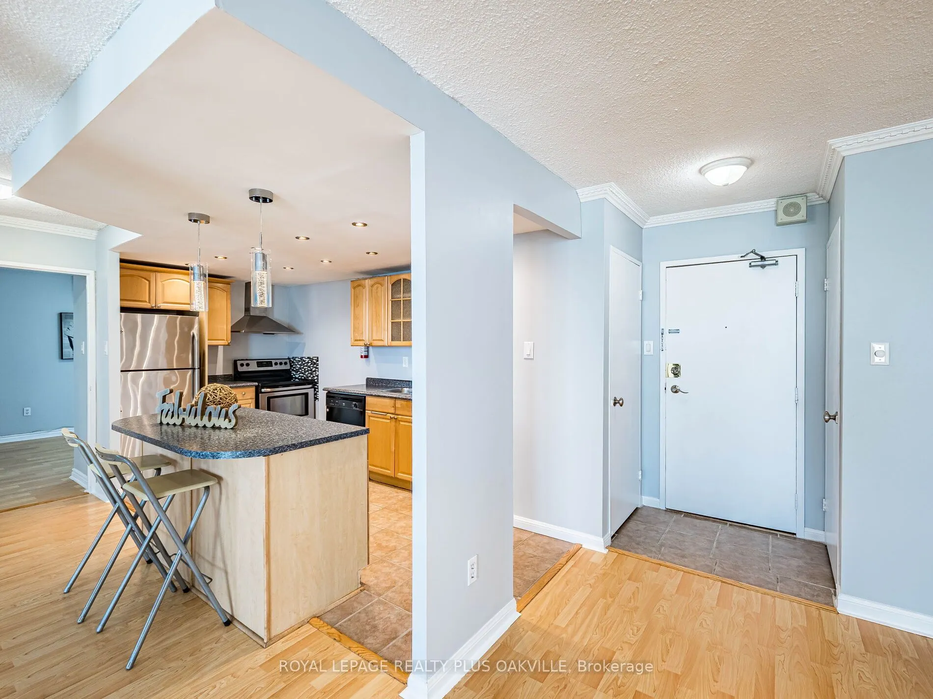 3100 Kirwin Avenue, #2006