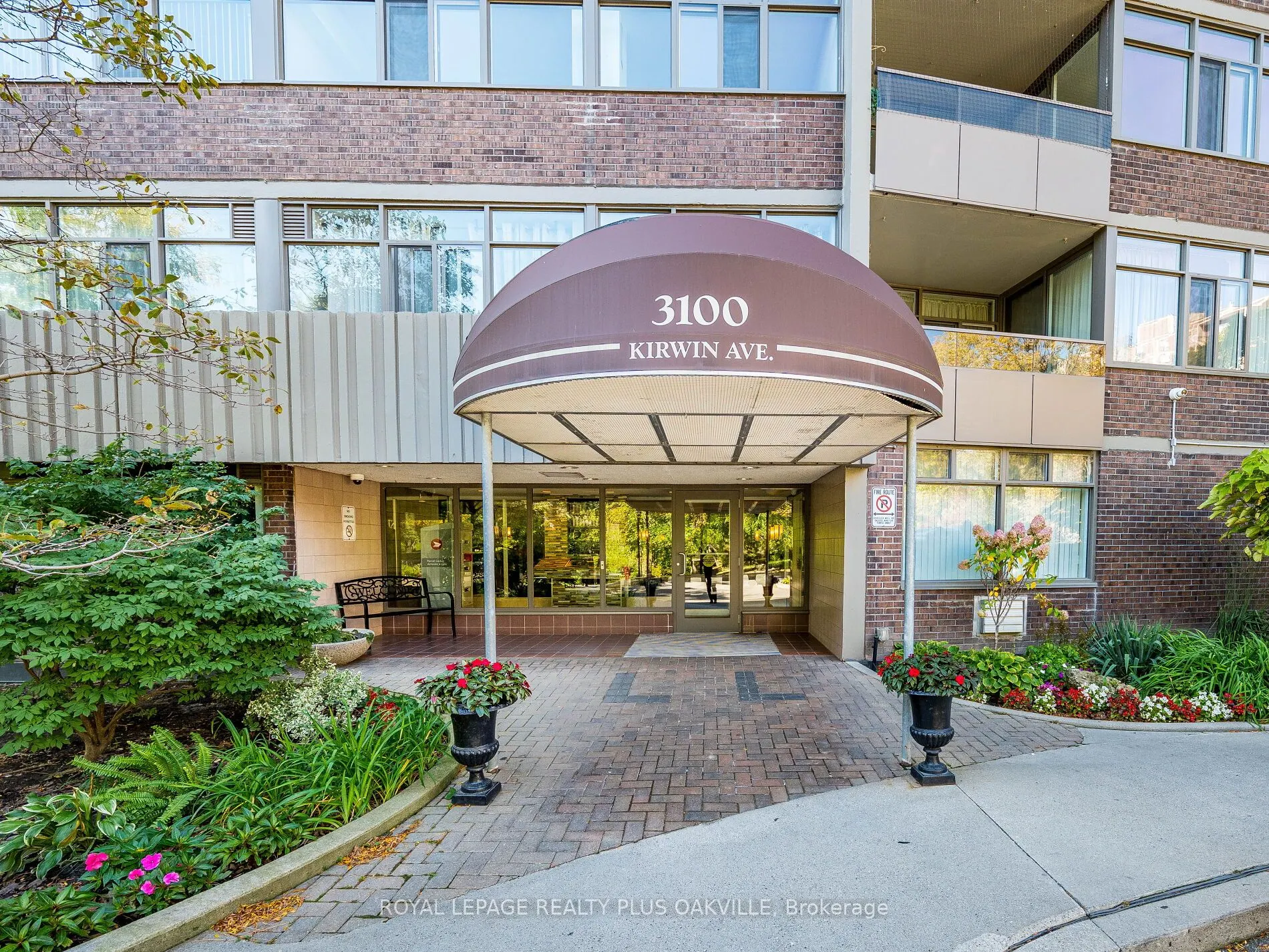 3100 Kirwin Avenue, #2006