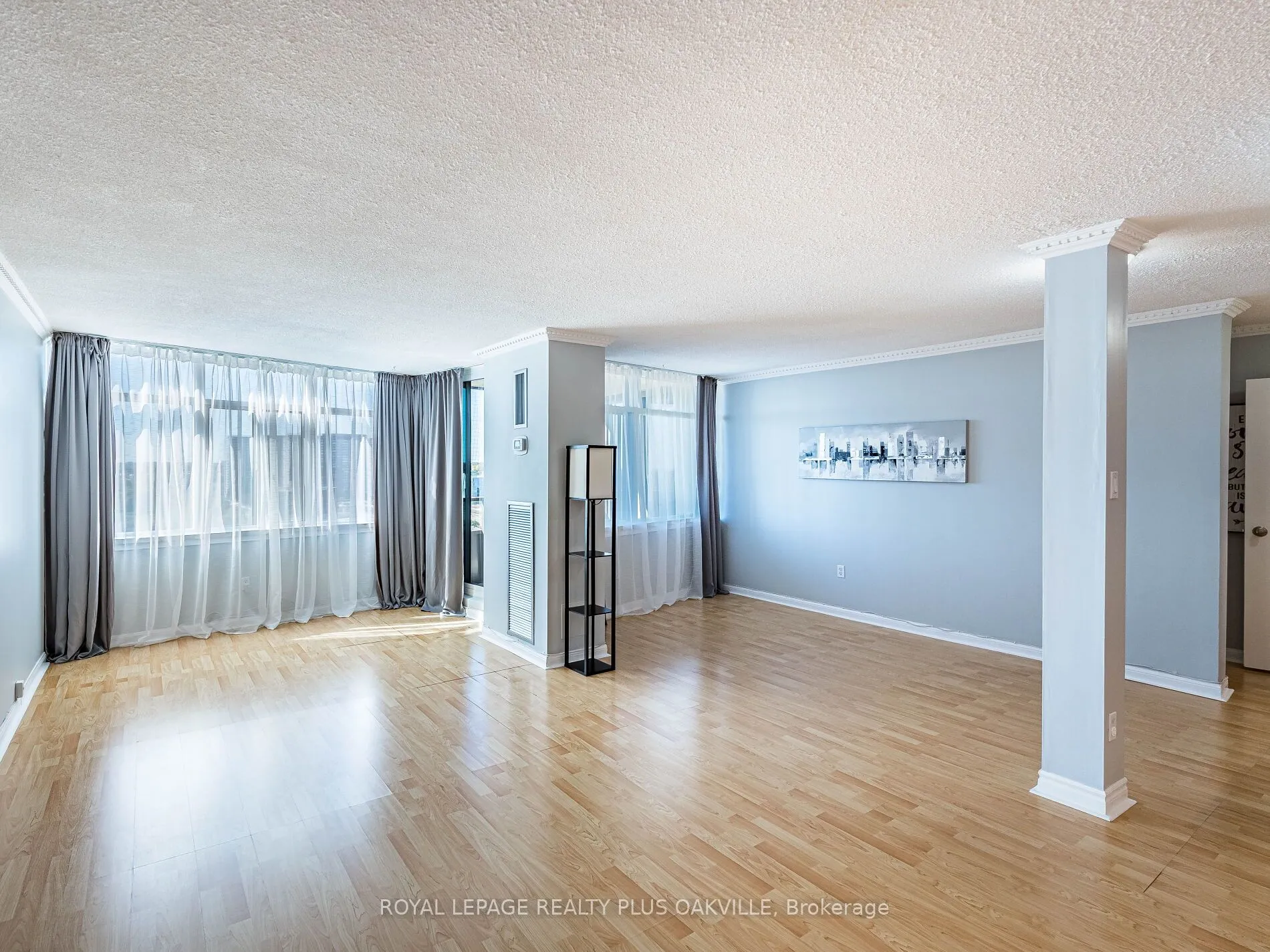 3100 Kirwin Avenue, #2006