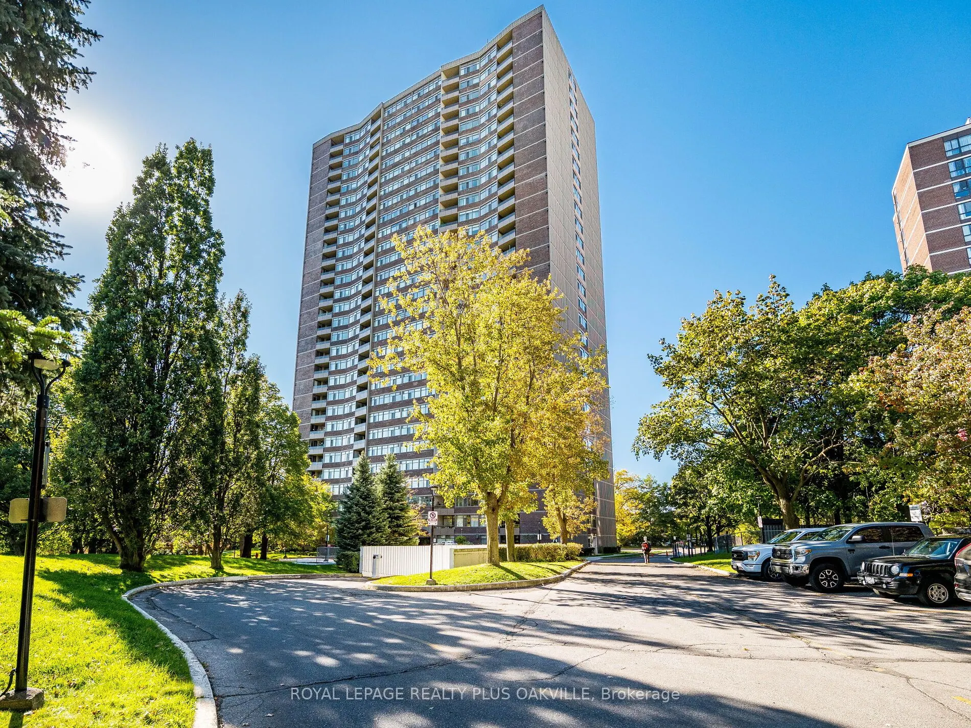 3100 Kirwin Avenue, #2006