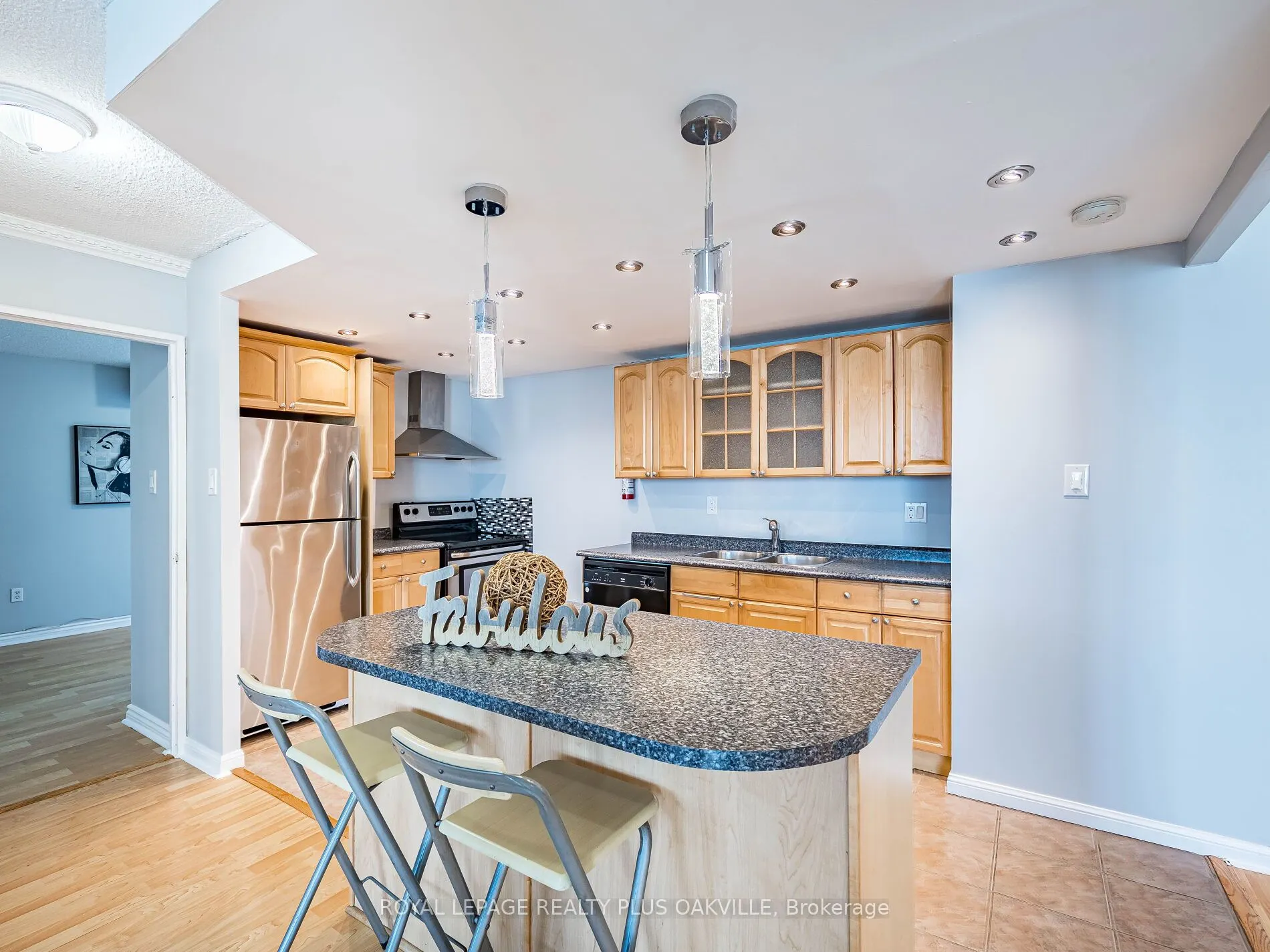 3100 Kirwin Avenue, #2006