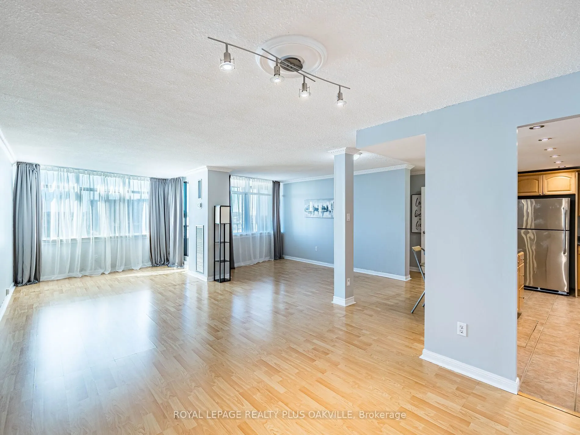 3100 Kirwin Avenue, #2006
