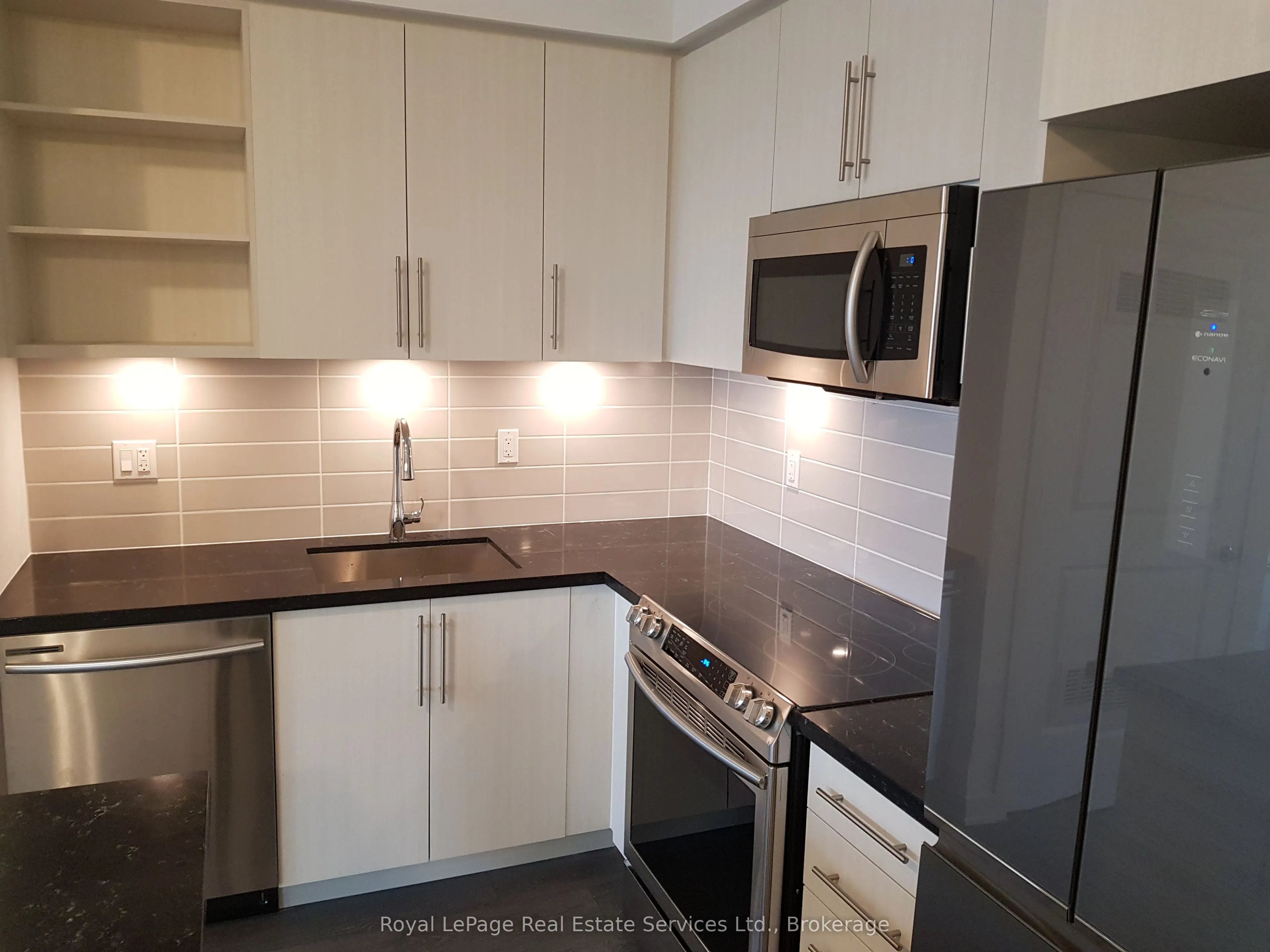 4699 Glen Erin Drive, #810