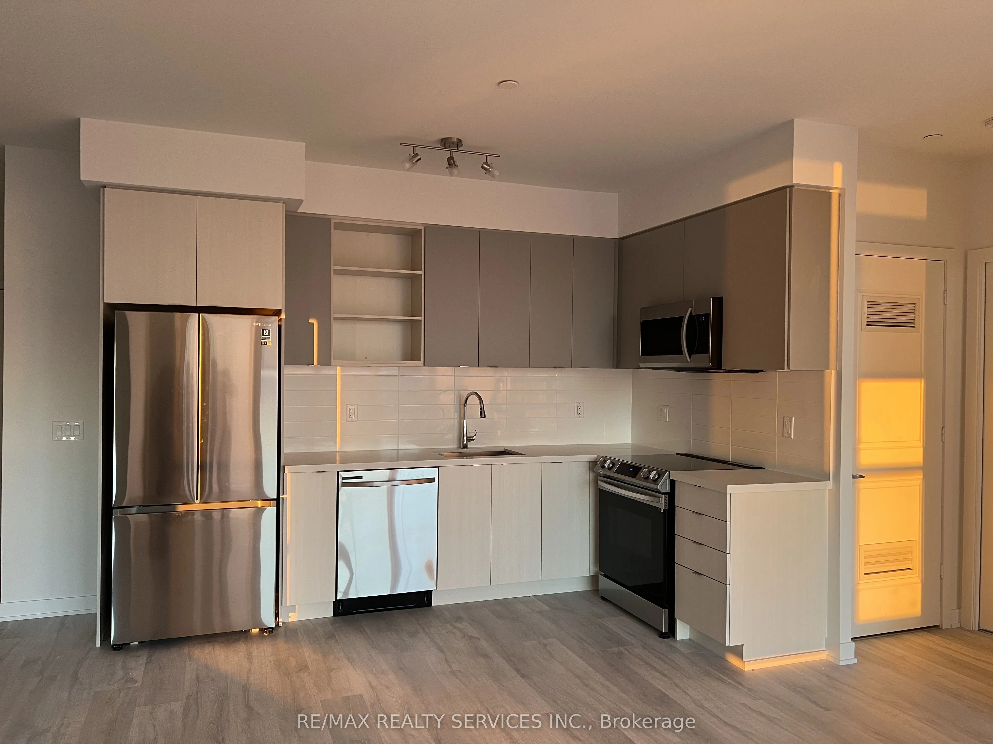 4655 Metcalfe Avenue N, #2209B