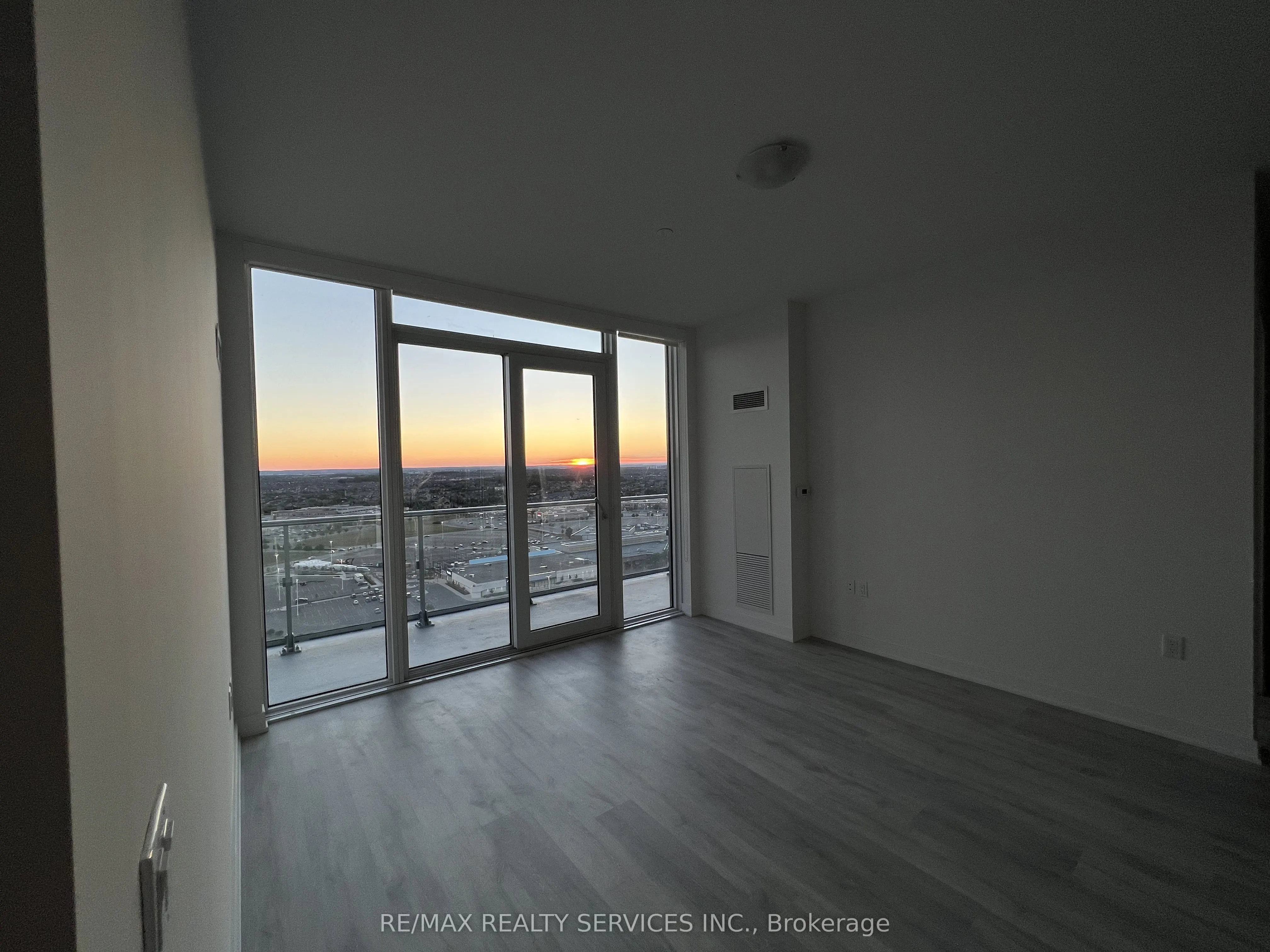 4655 Metcalfe Avenue N, #2209B
