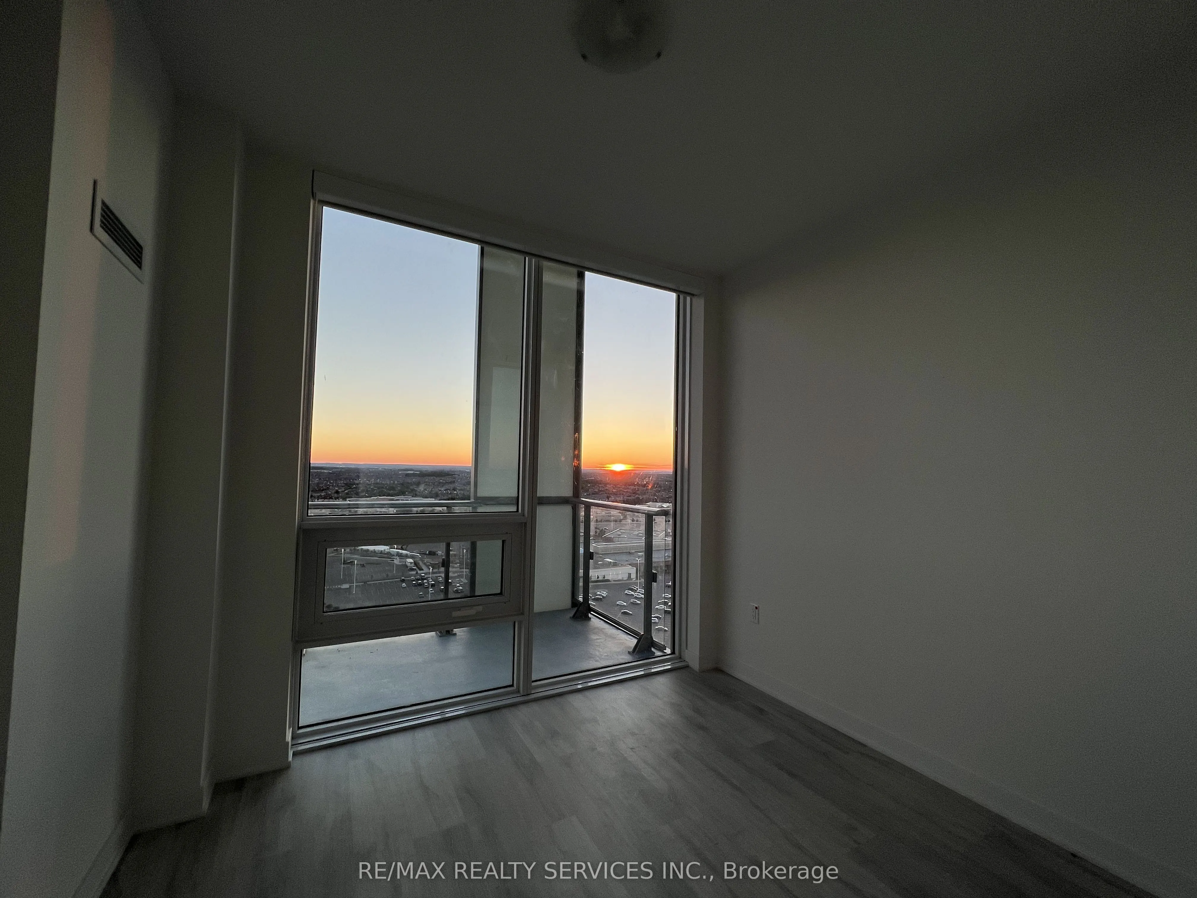 4655 Metcalfe Avenue N, #2209B