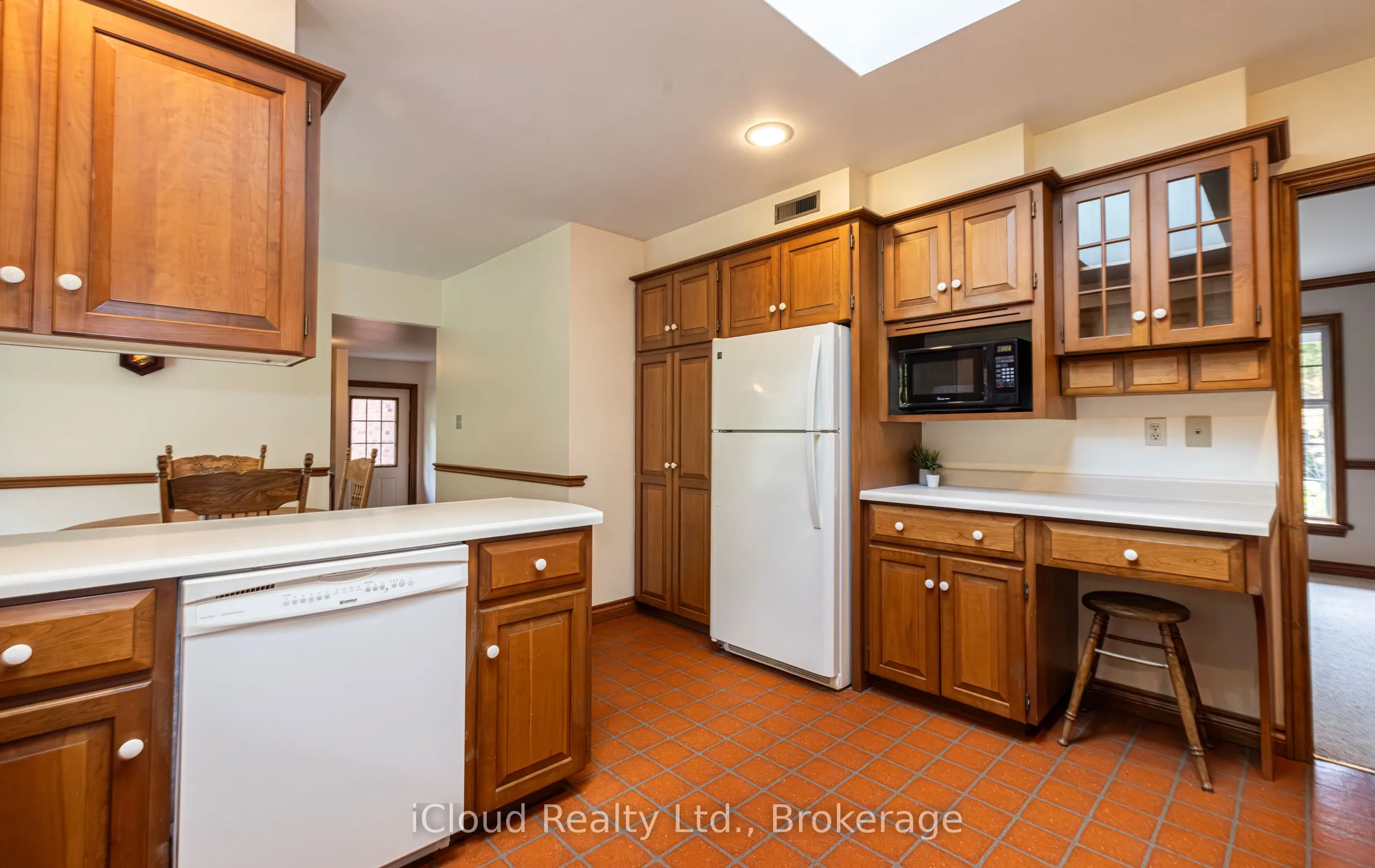 179 Main Street S