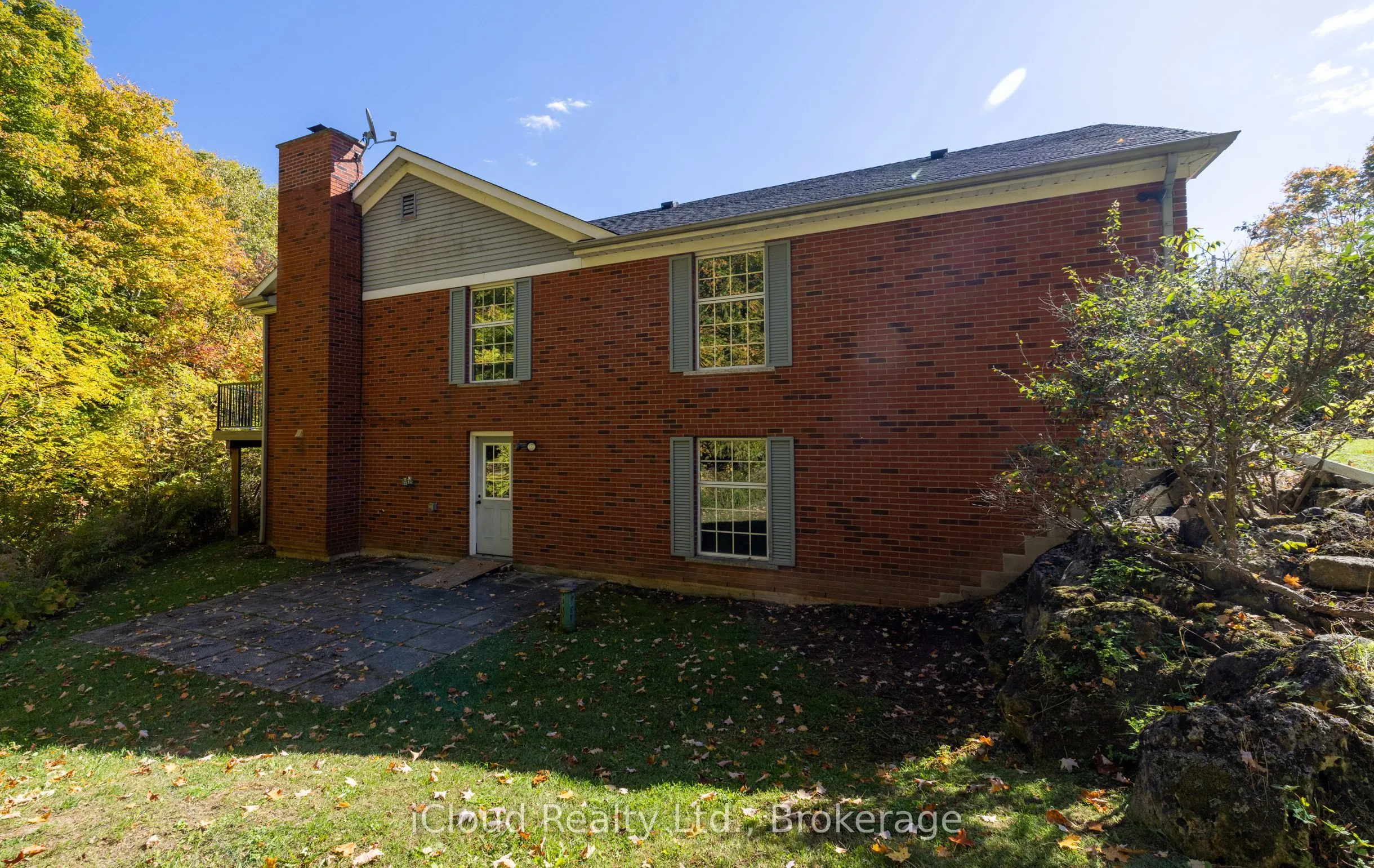 179 Main Street S