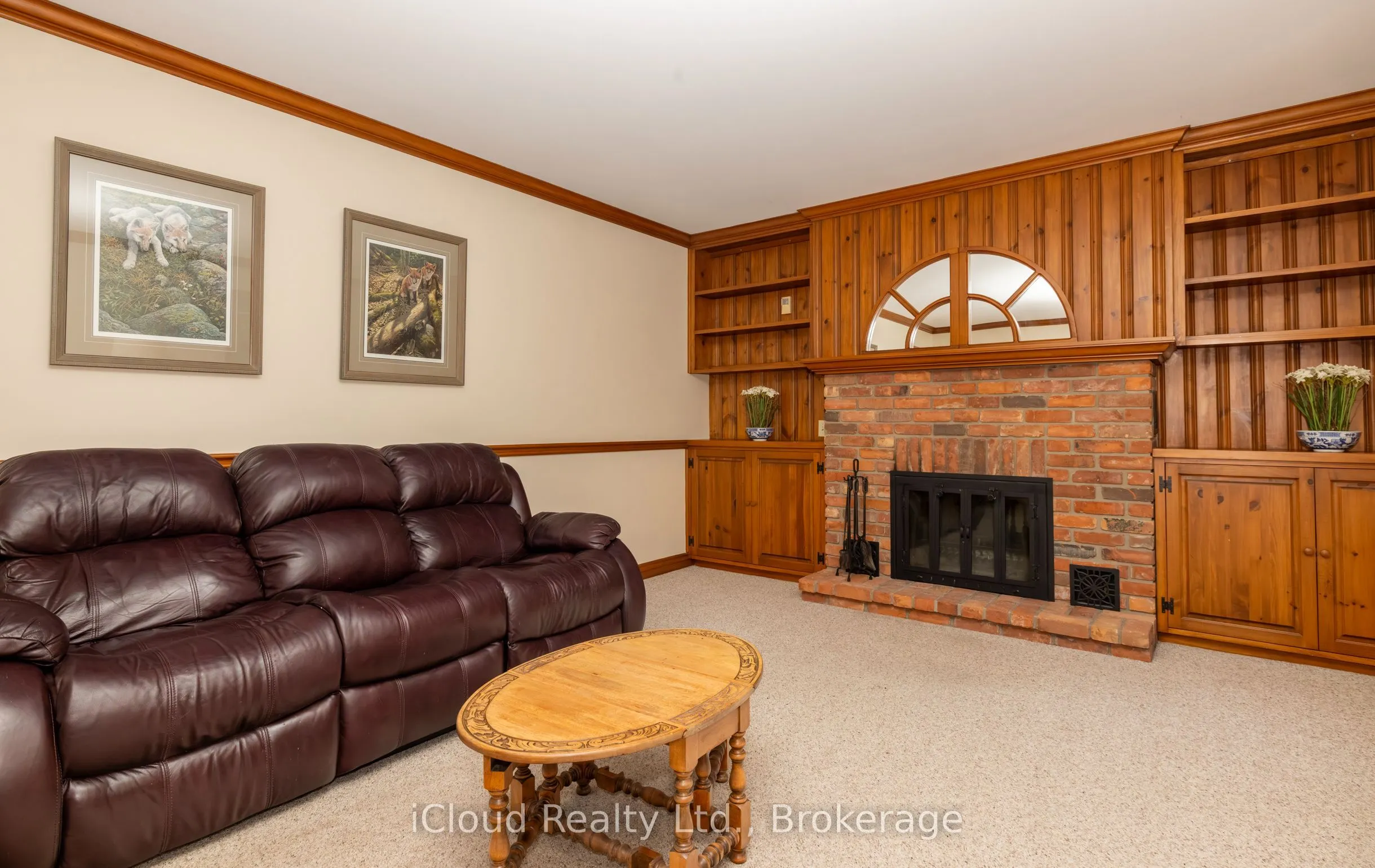 179 Main Street S