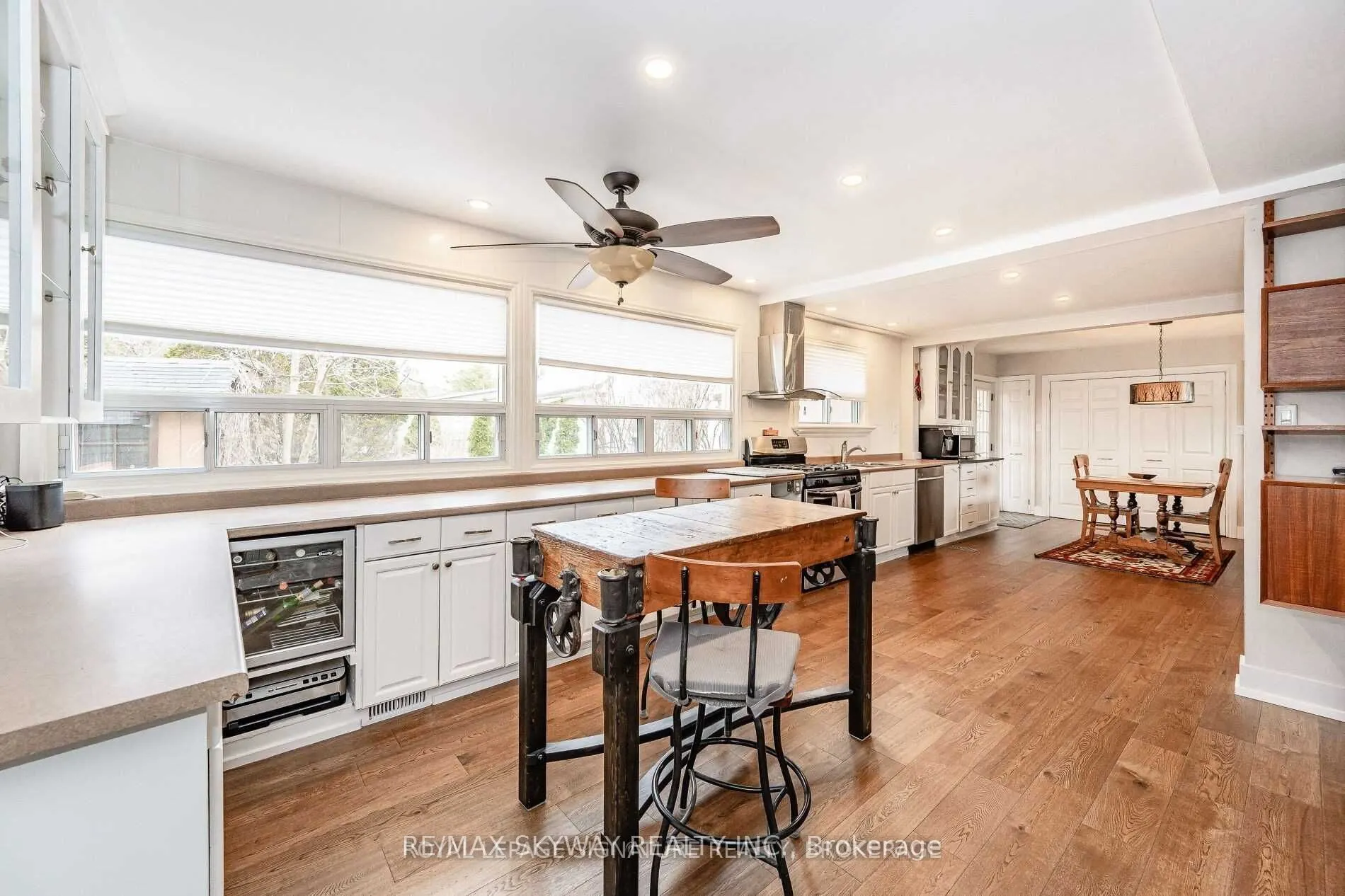 25 Mineola Road