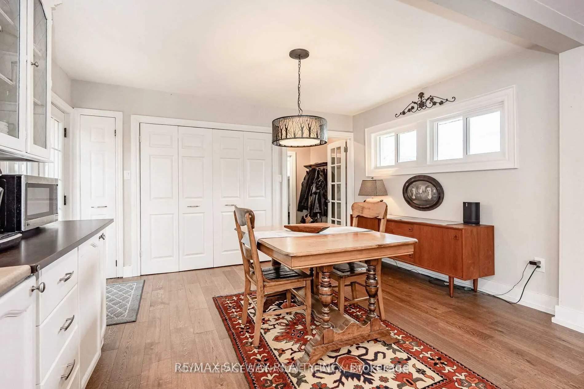 25 Mineola Road