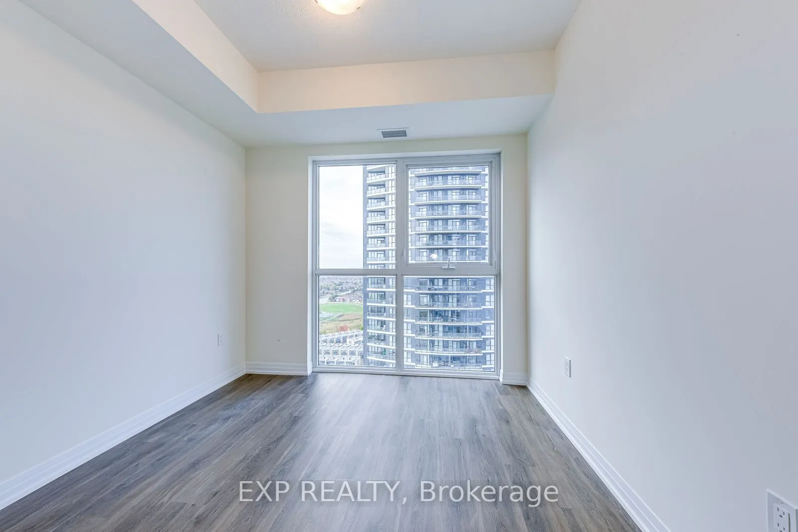 15 Watergarden Drive, #1906