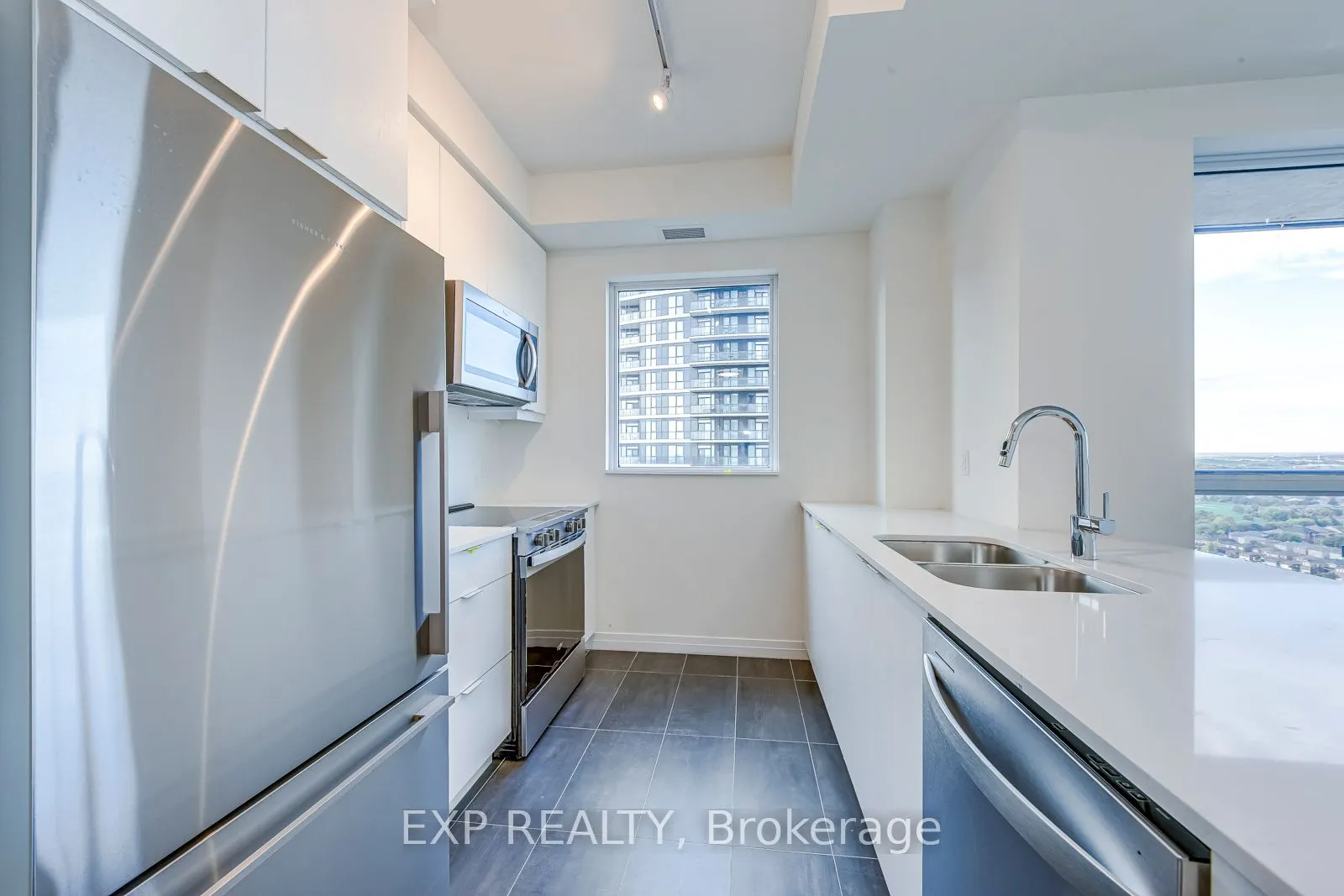 15 Watergarden Drive, #1906
