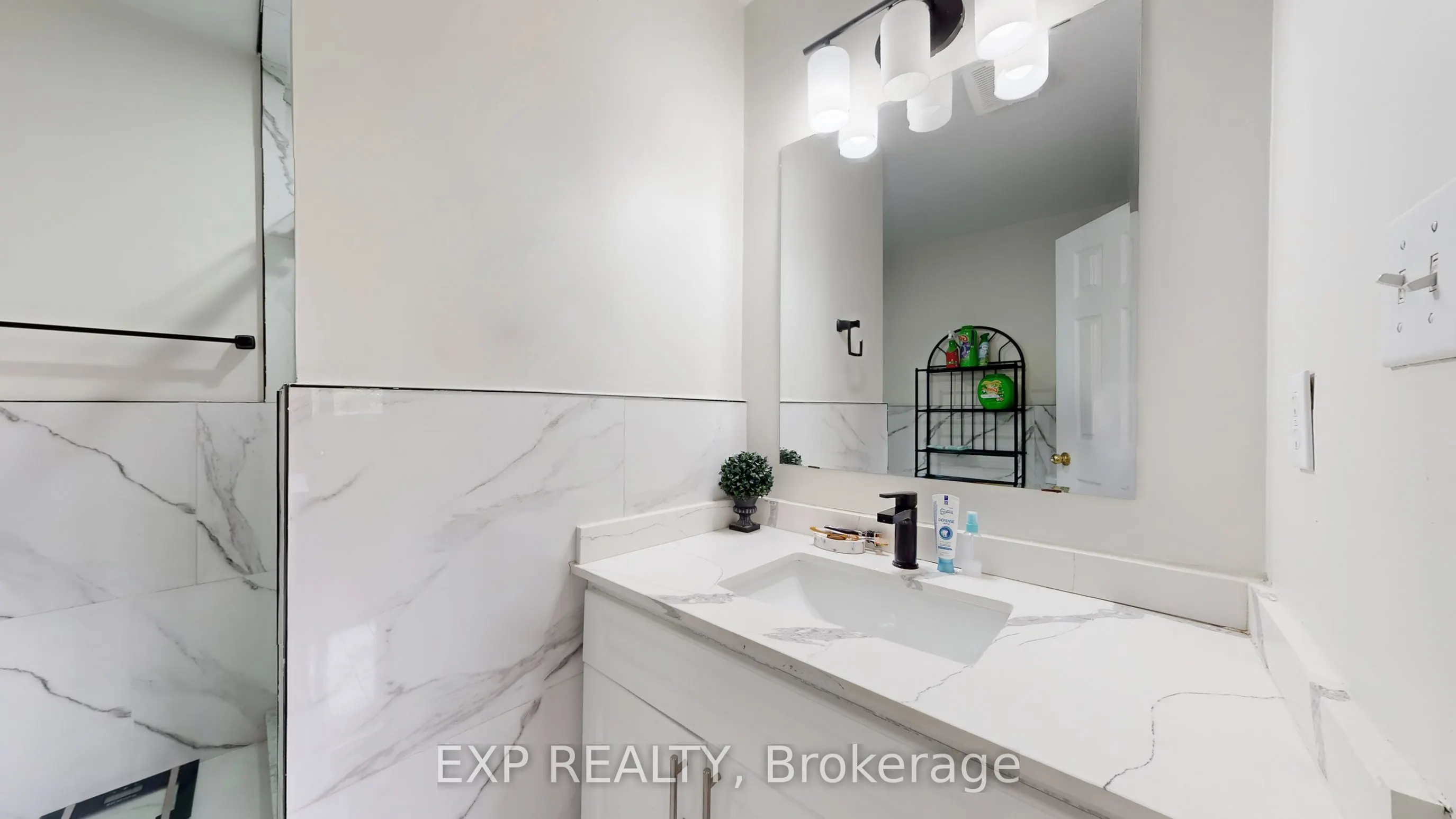 3896 Lacman Trail