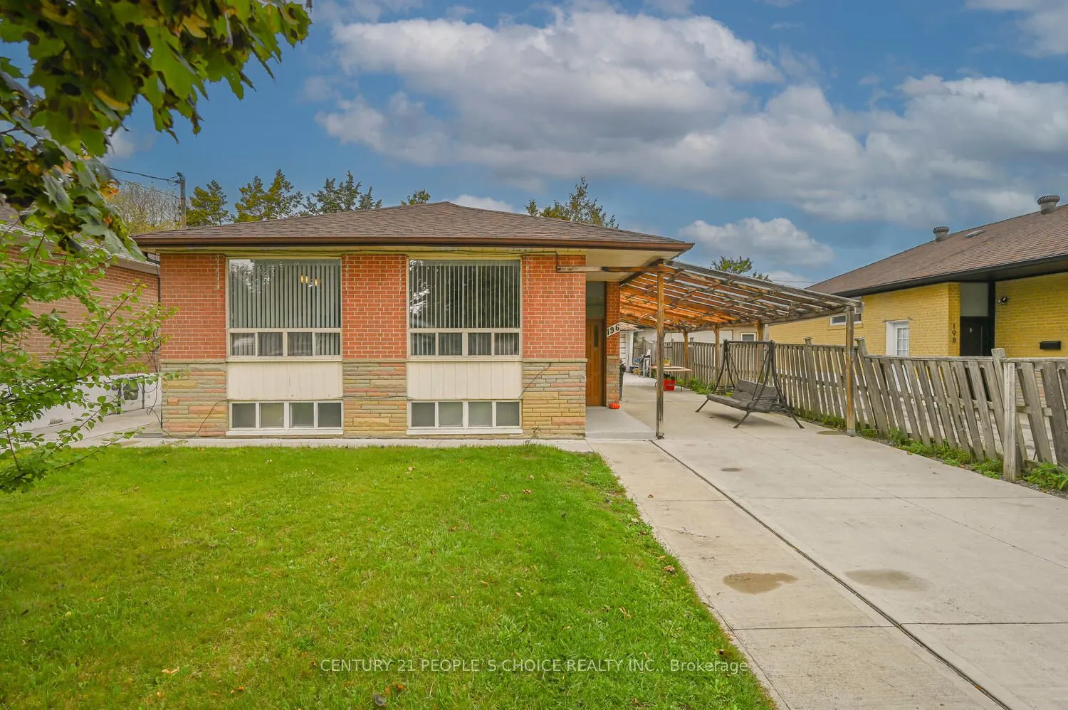 196 Taysham Crescent