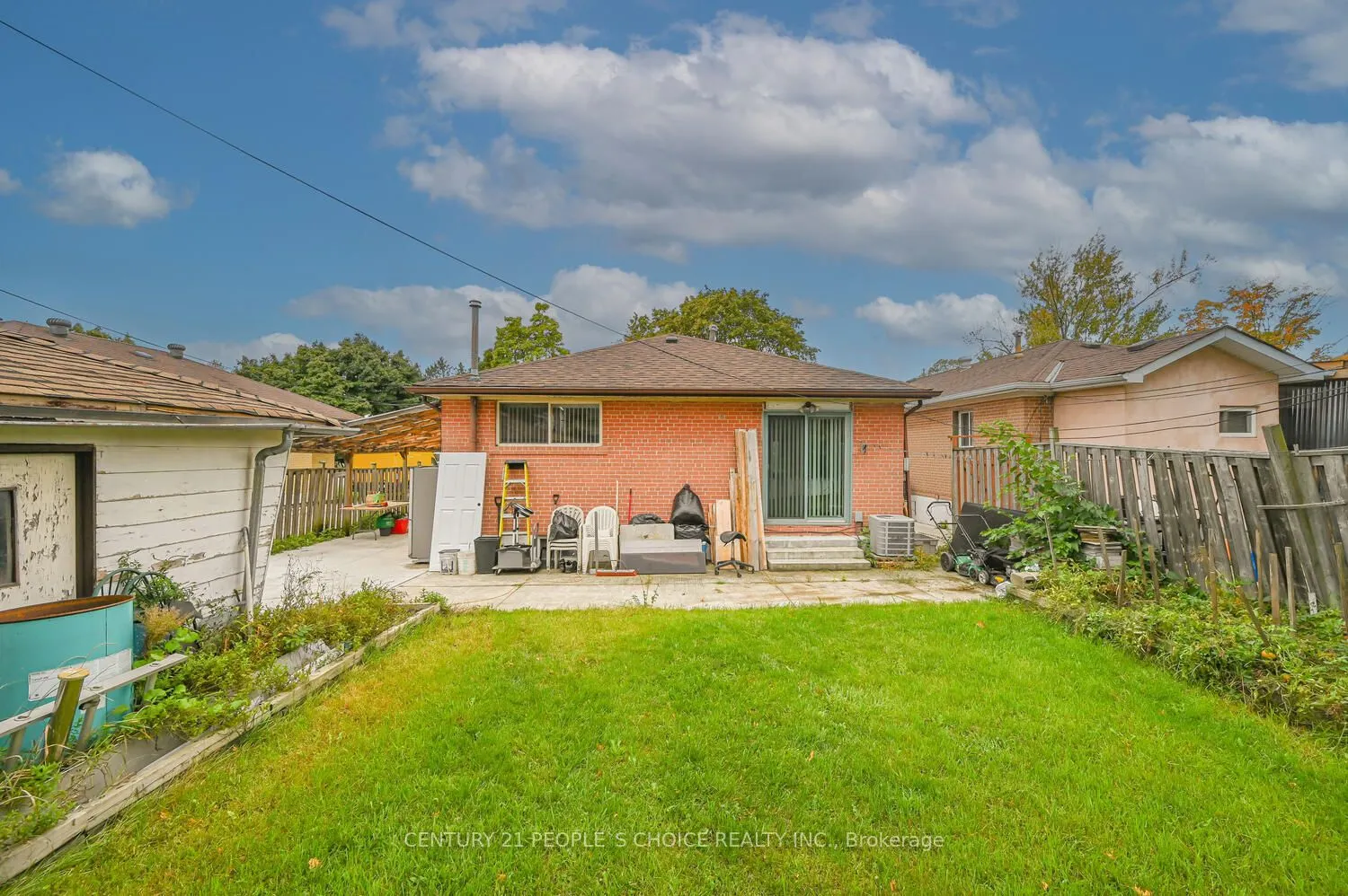196 Taysham Crescent