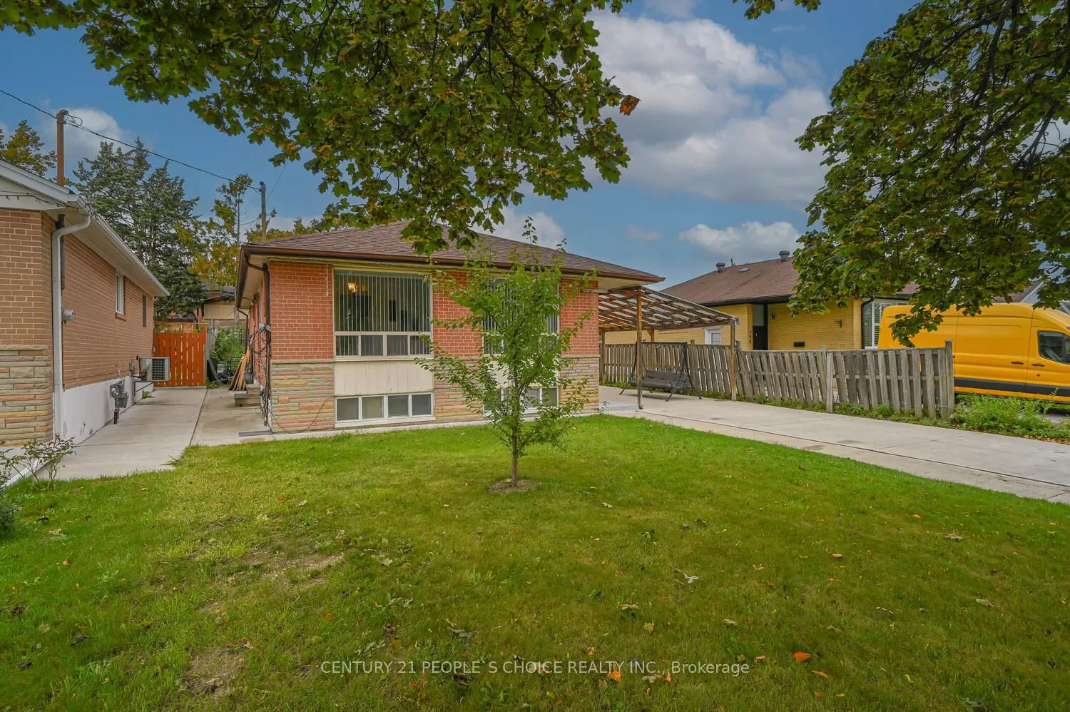 196 Taysham Crescent