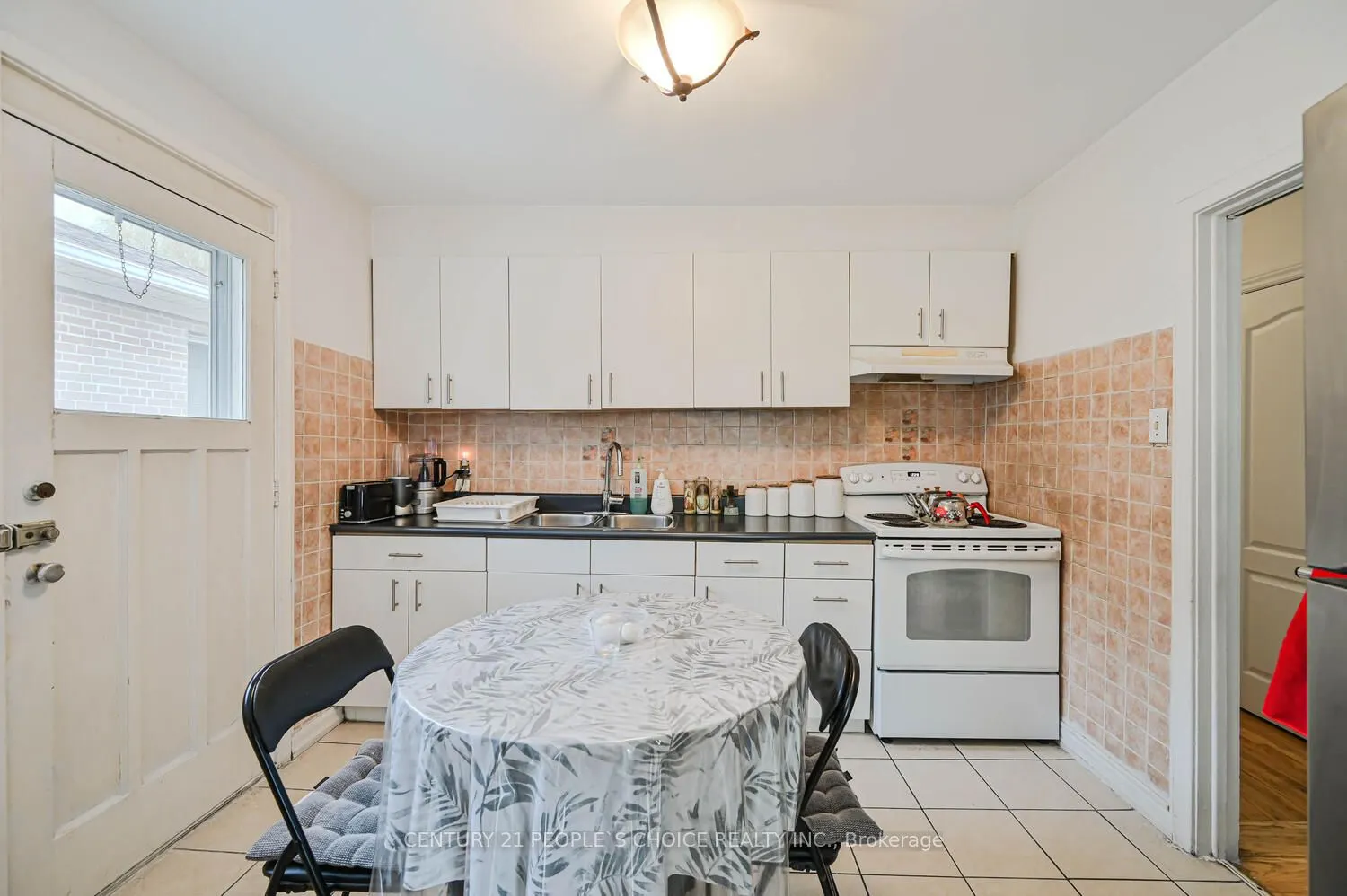196 Taysham Crescent