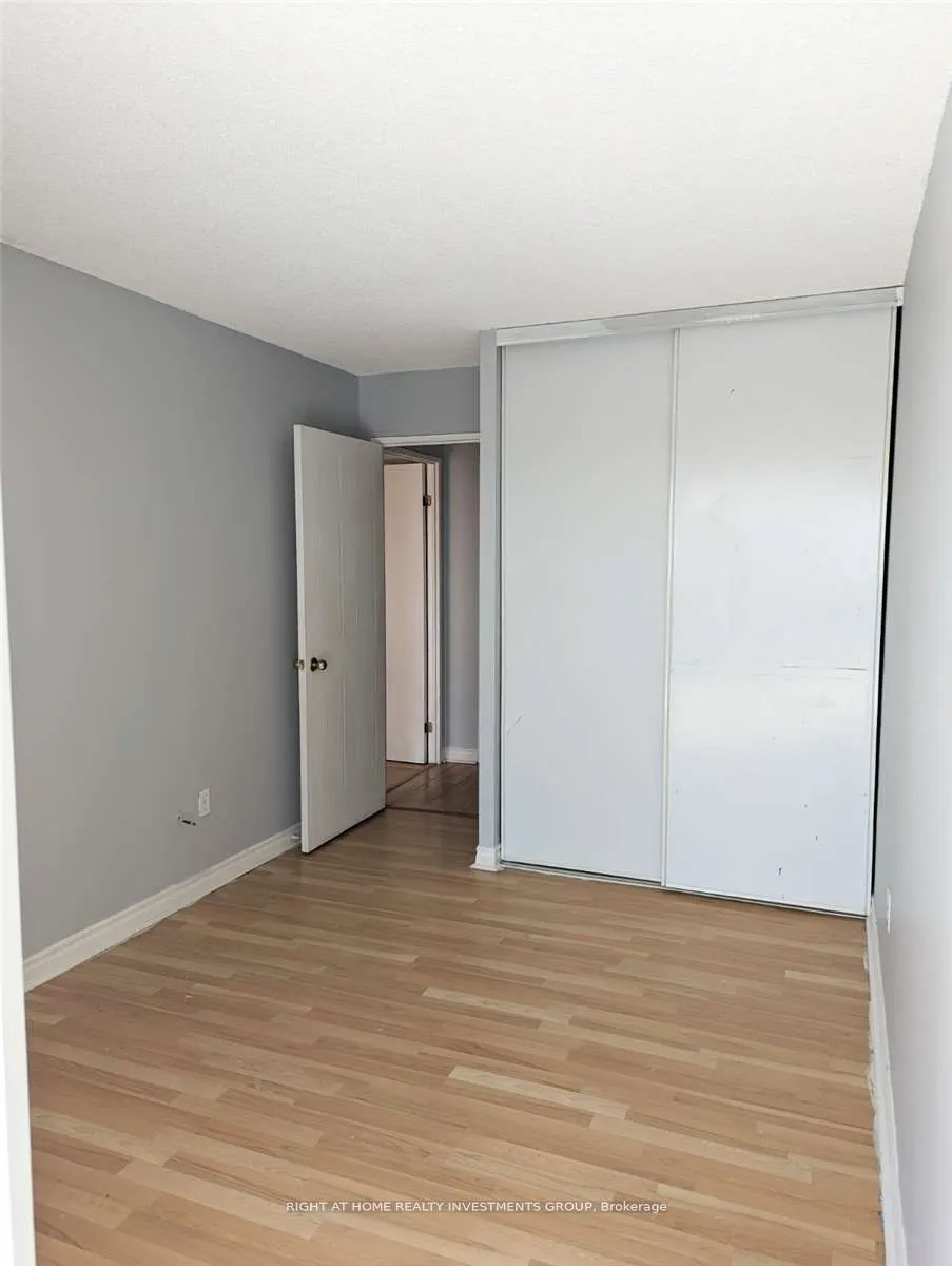 350 Webb Drive, #512