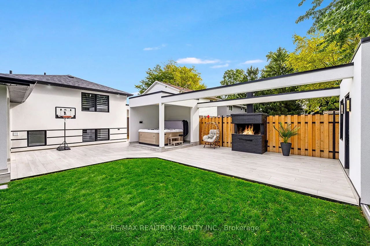 174 Mountainview Road S