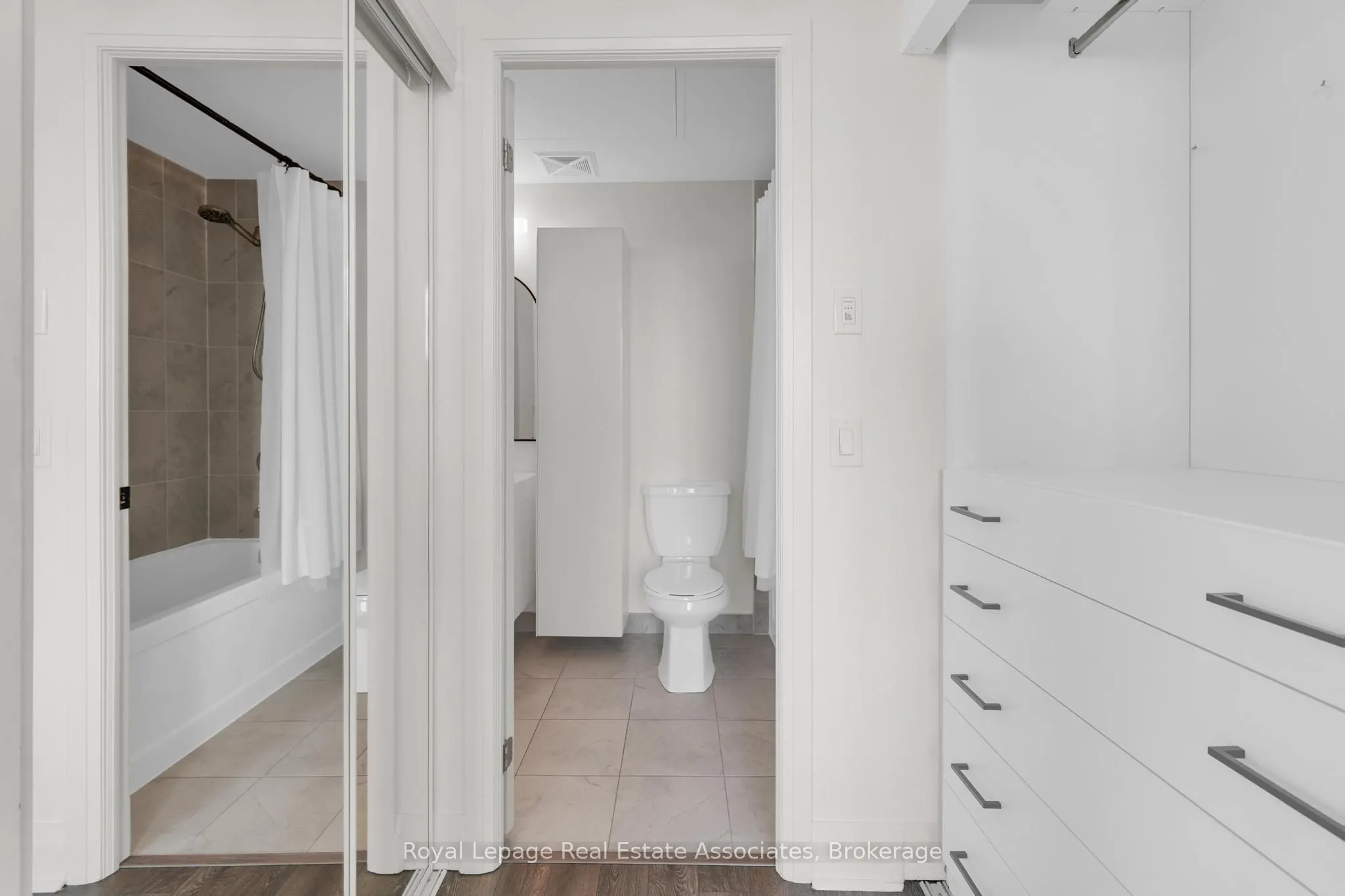 15 Zorra Street, #1007