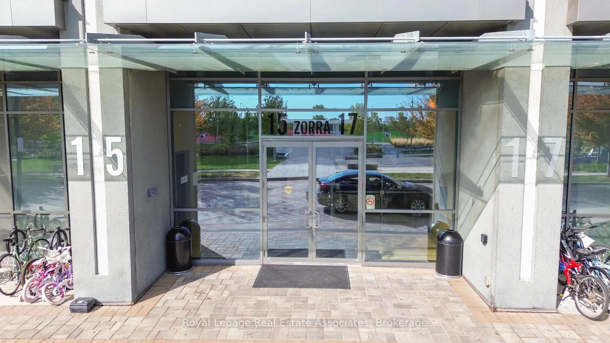 15 Zorra Street, #1007