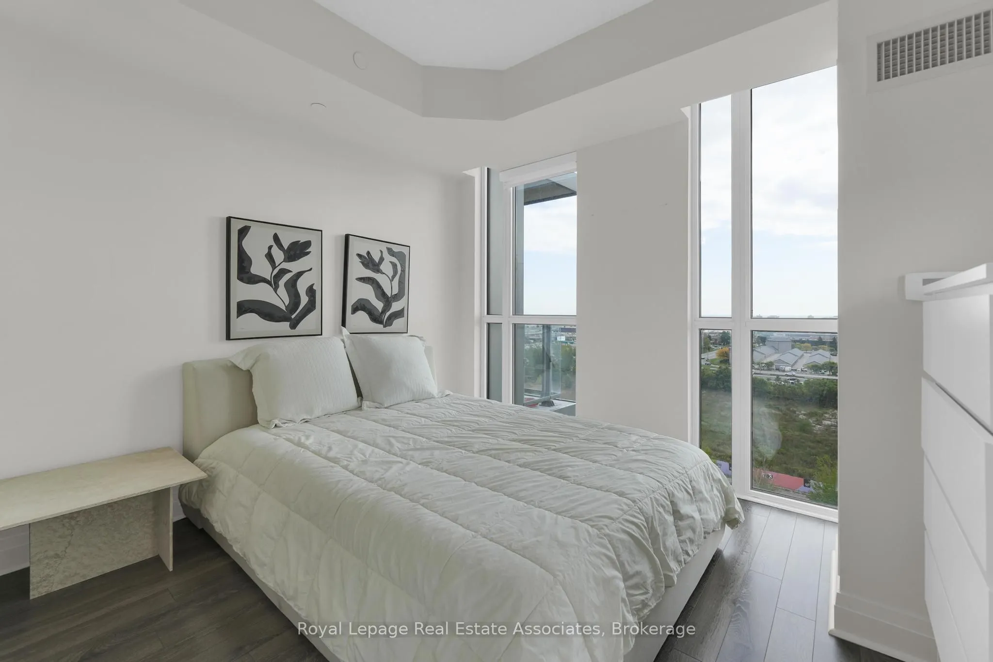 15 Zorra Street, #1007