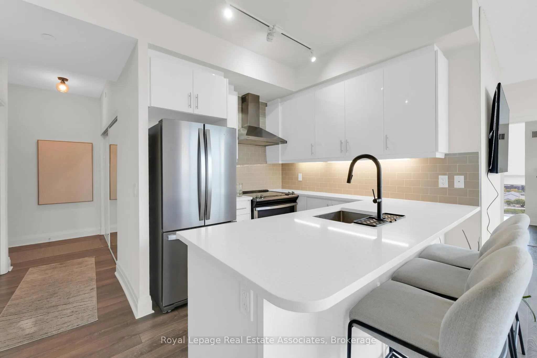 15 Zorra Street, #1007