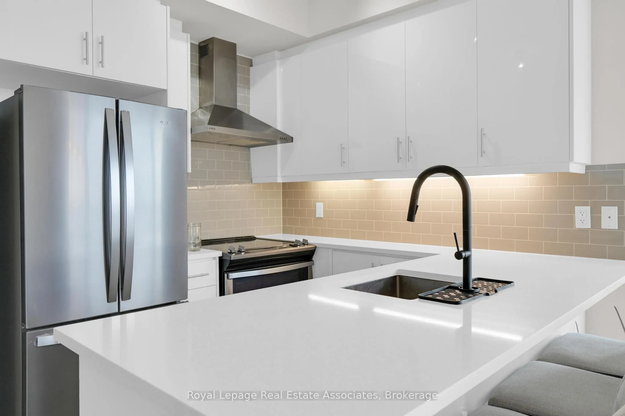15 Zorra Street, #1007