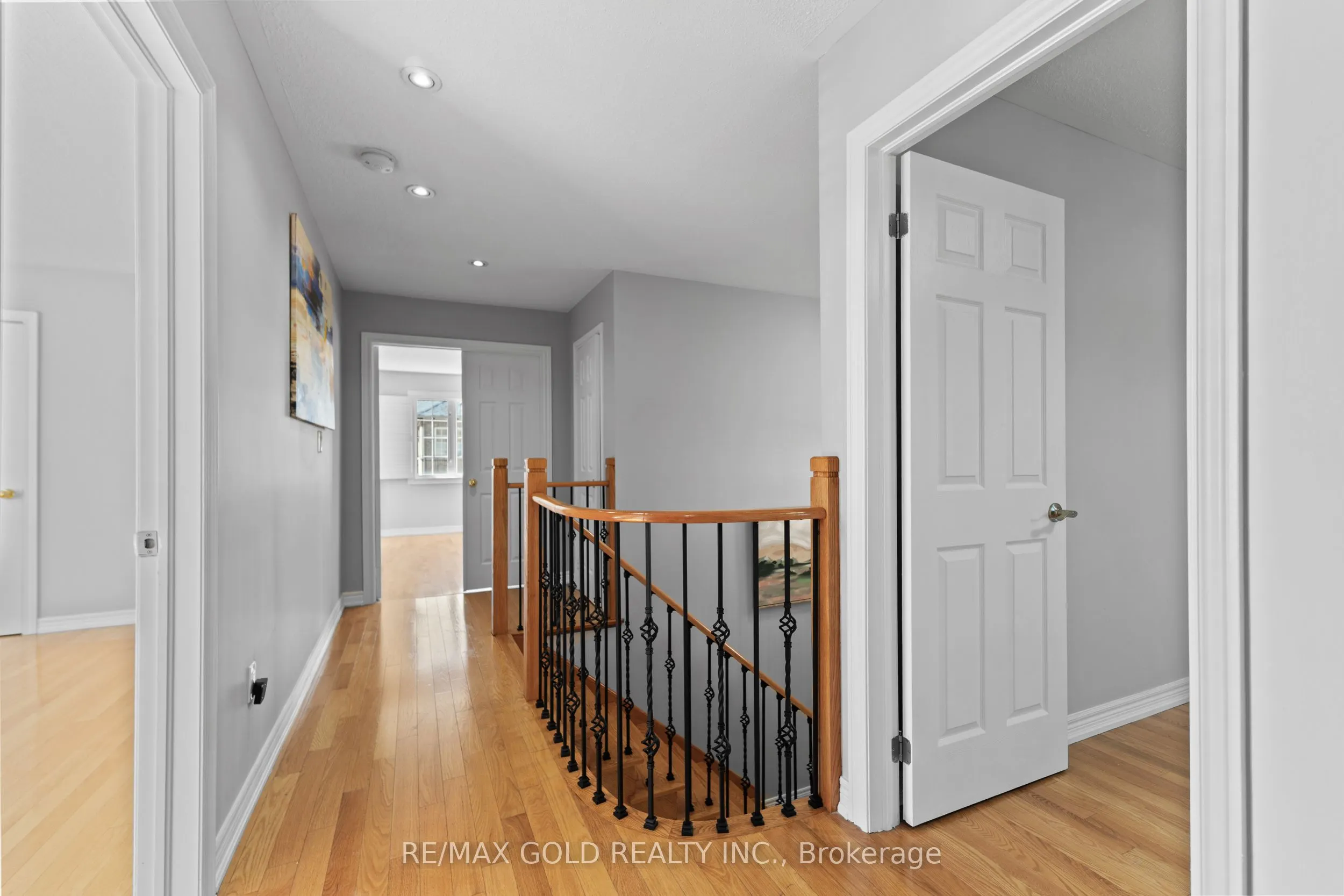 2 Revelstoke Place