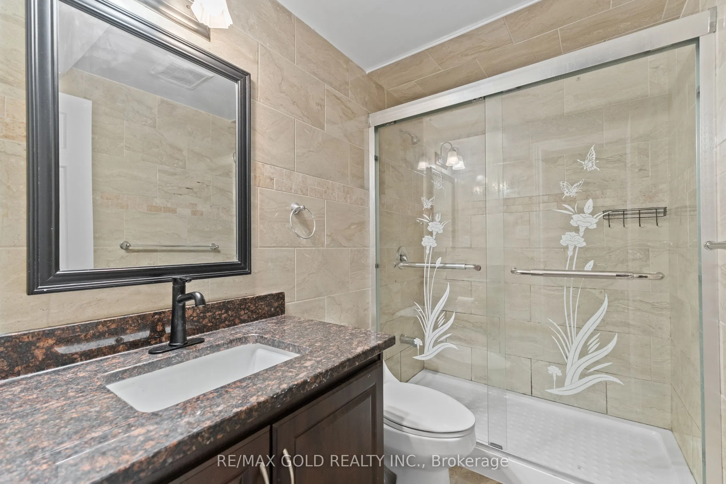 2 Revelstoke Place