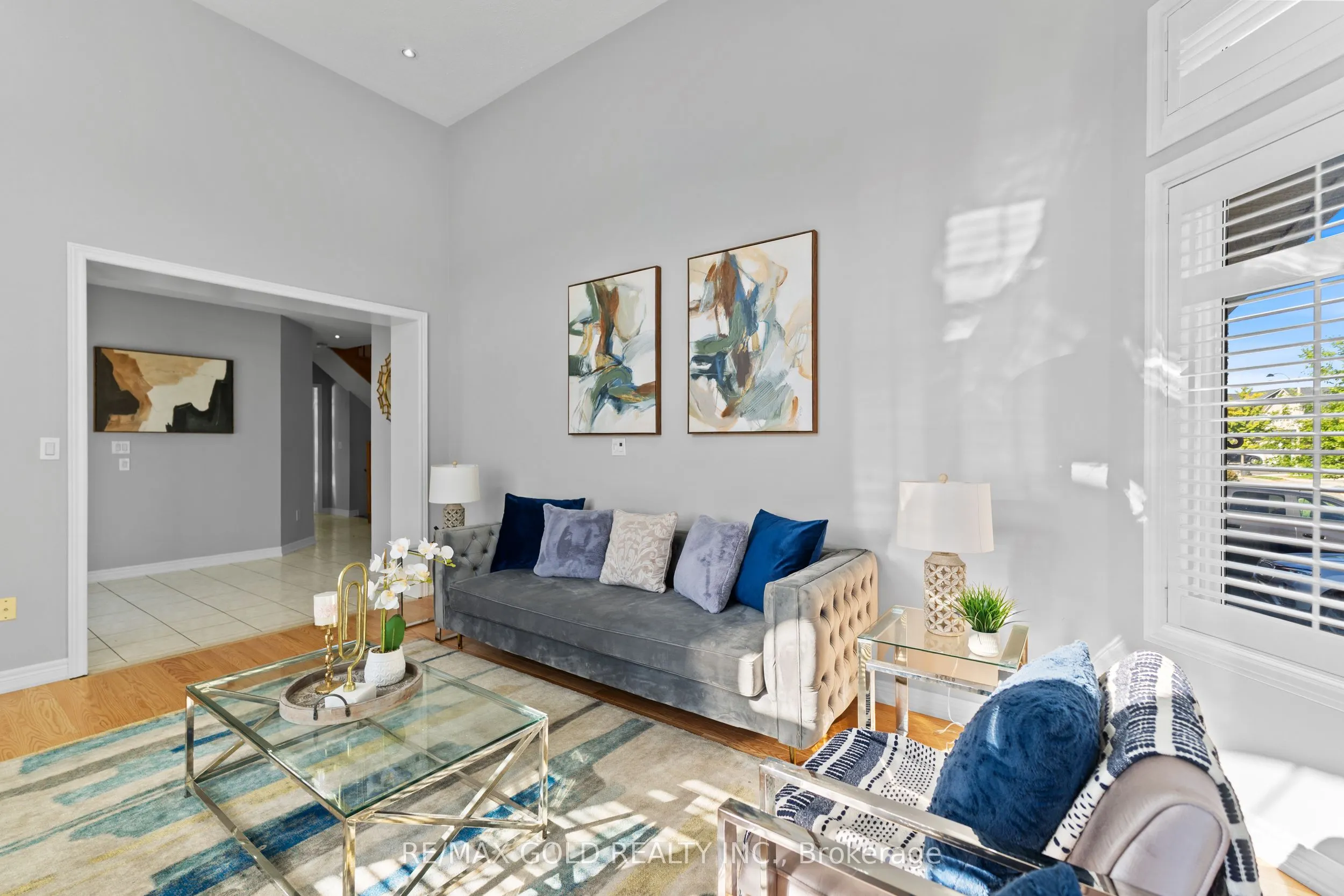 2 Revelstoke Place