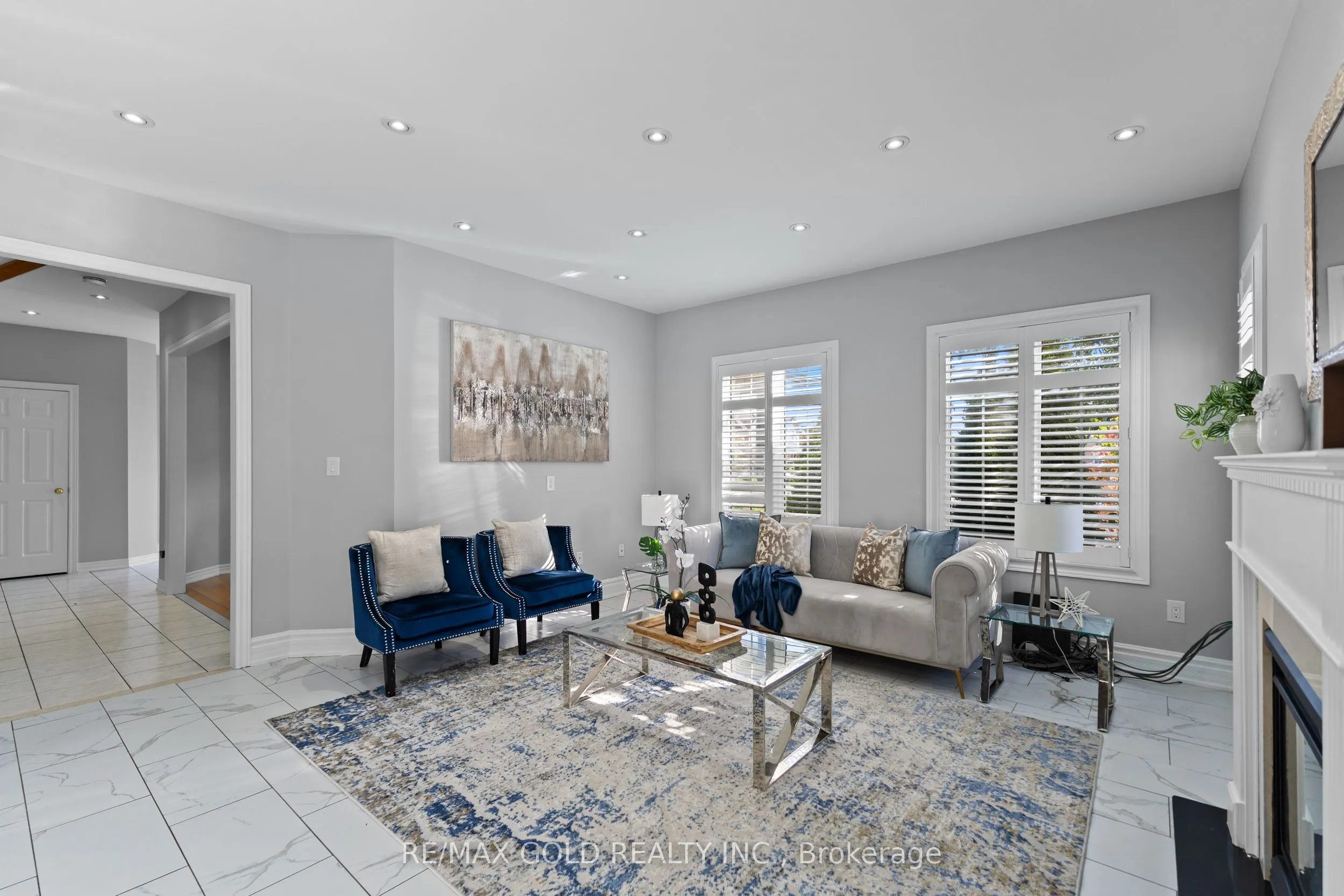 2 Revelstoke Place