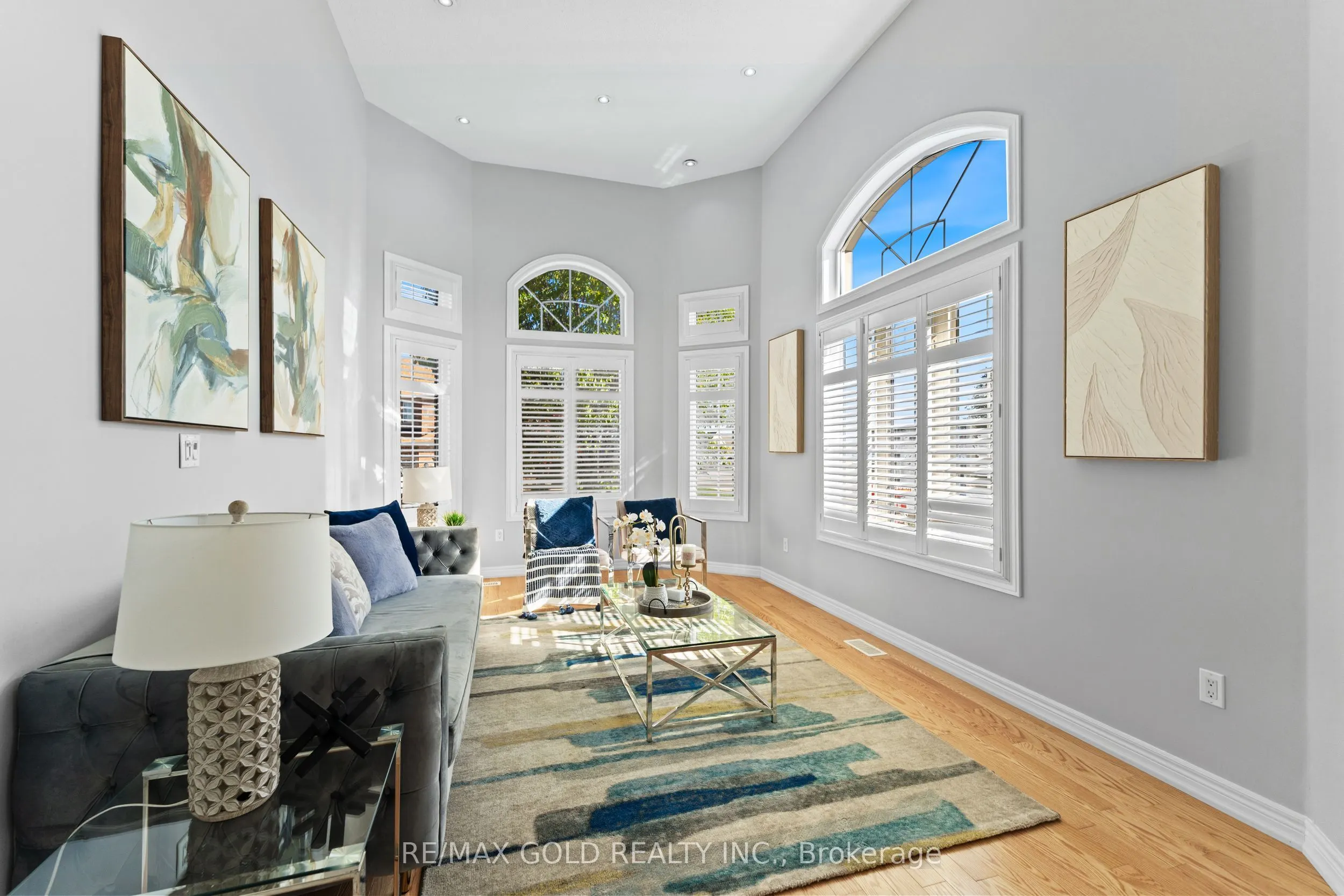 2 Revelstoke Place