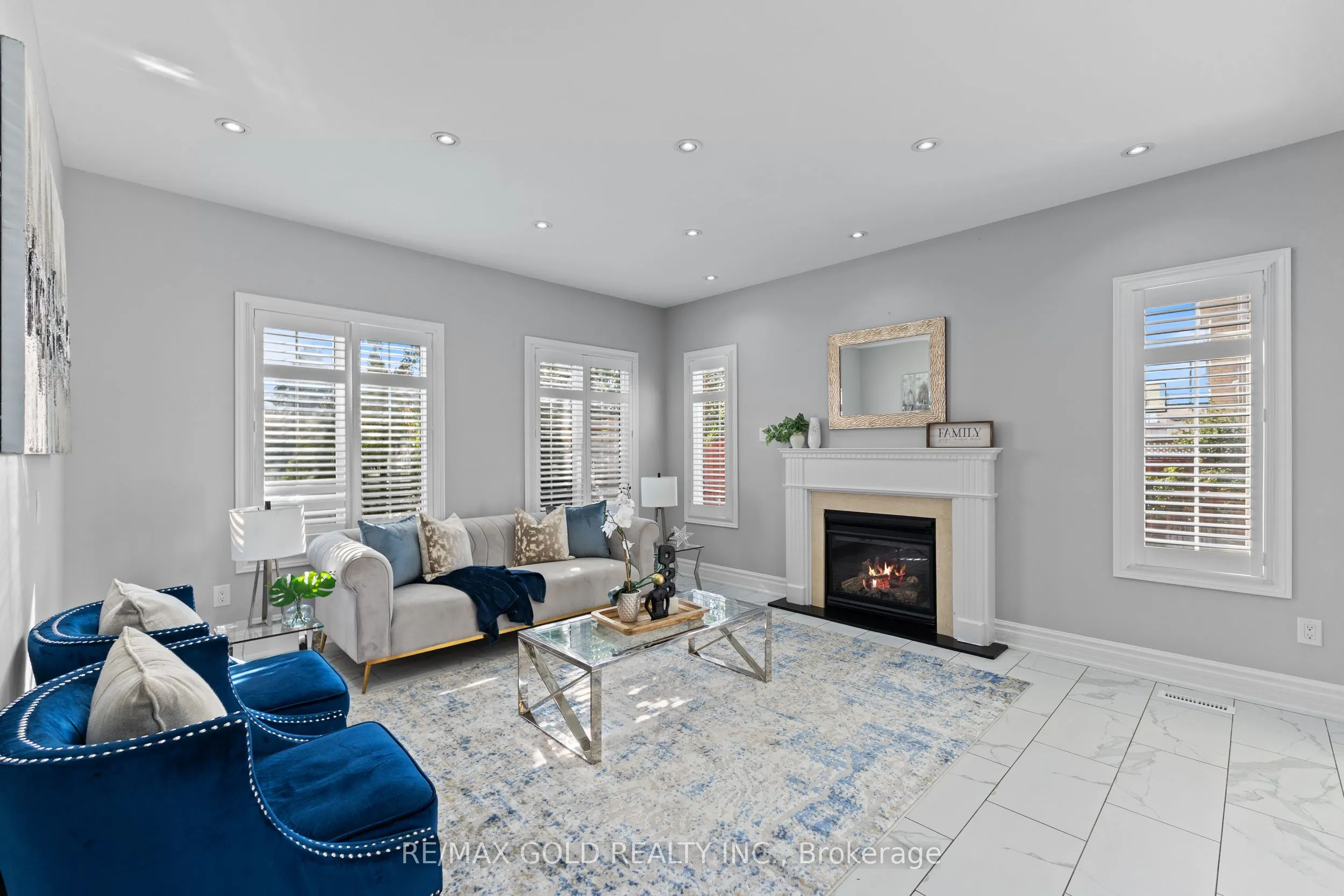 2 Revelstoke Place
