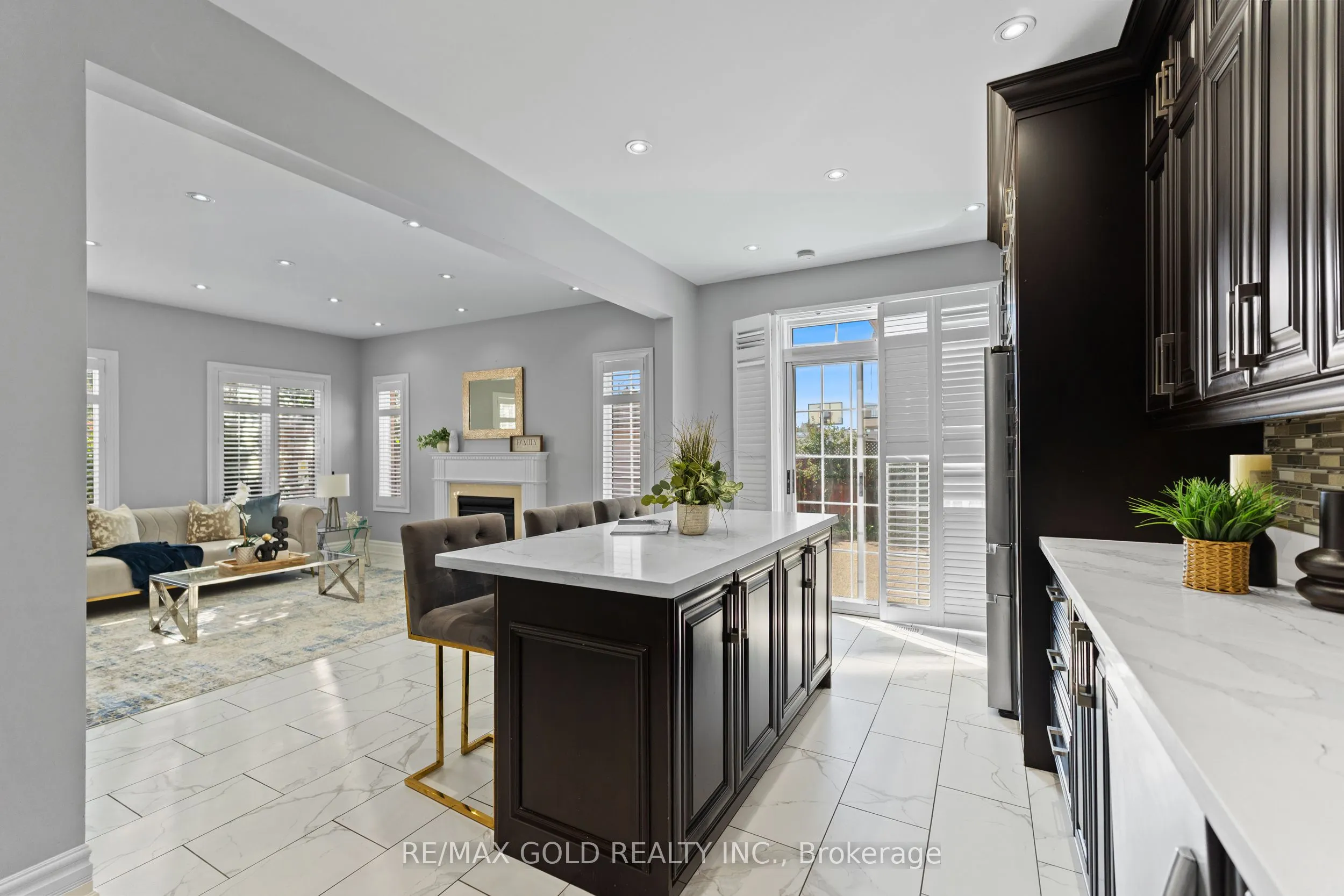 2 Revelstoke Place