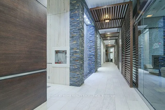 330 Burnhamthorpe Road W, #2906