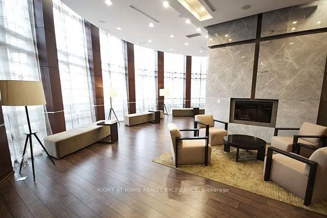 330 Burnhamthorpe Road W, #2906