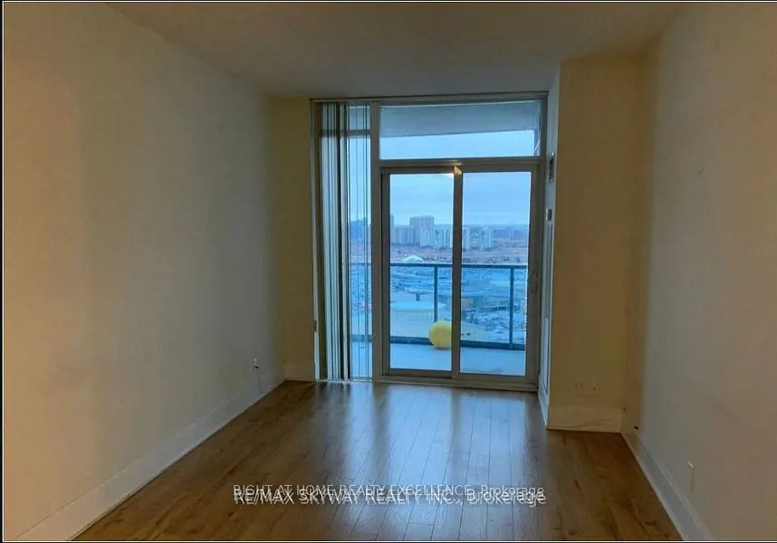 330 Burnhamthorpe Road W, #2906