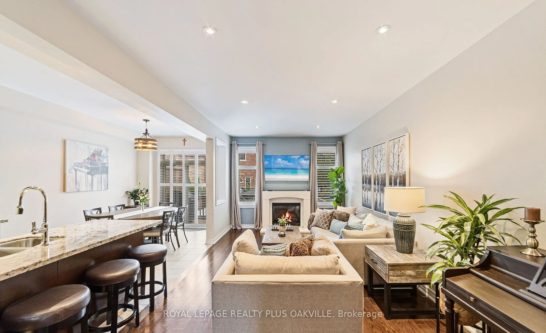 37 Diamond Leaf Lane