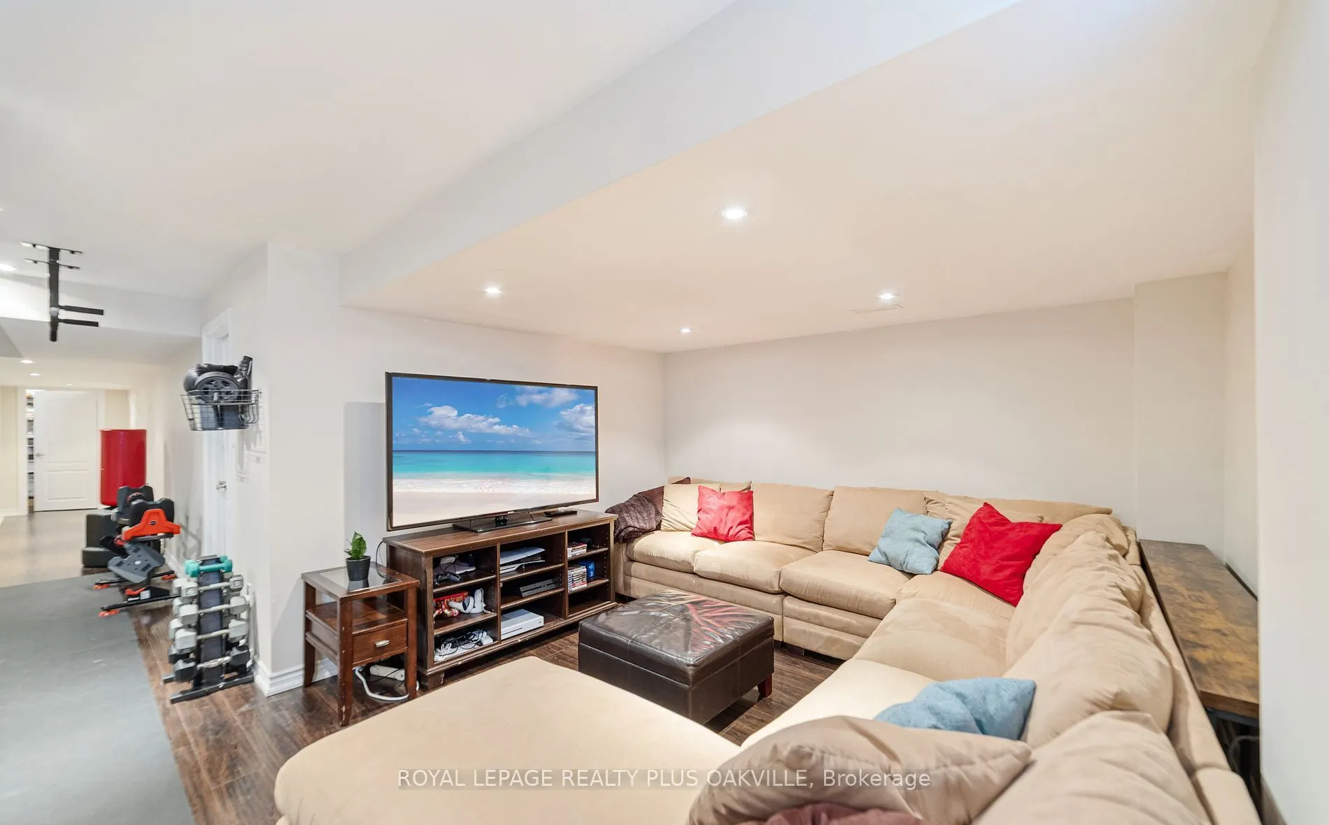 37 Diamond Leaf Lane