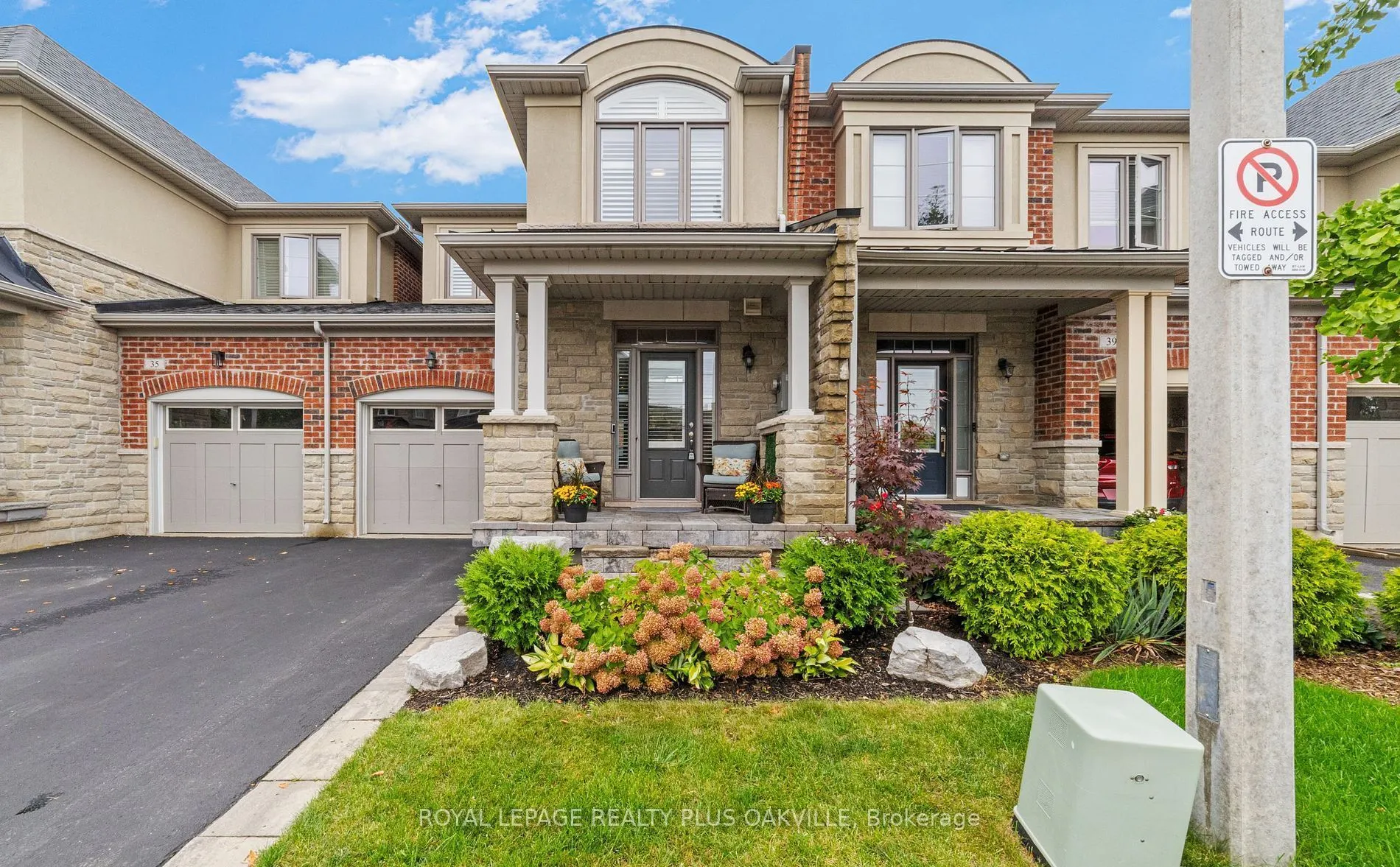 37 Diamond Leaf Lane