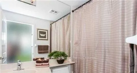80 Absolute Avenue, #1101