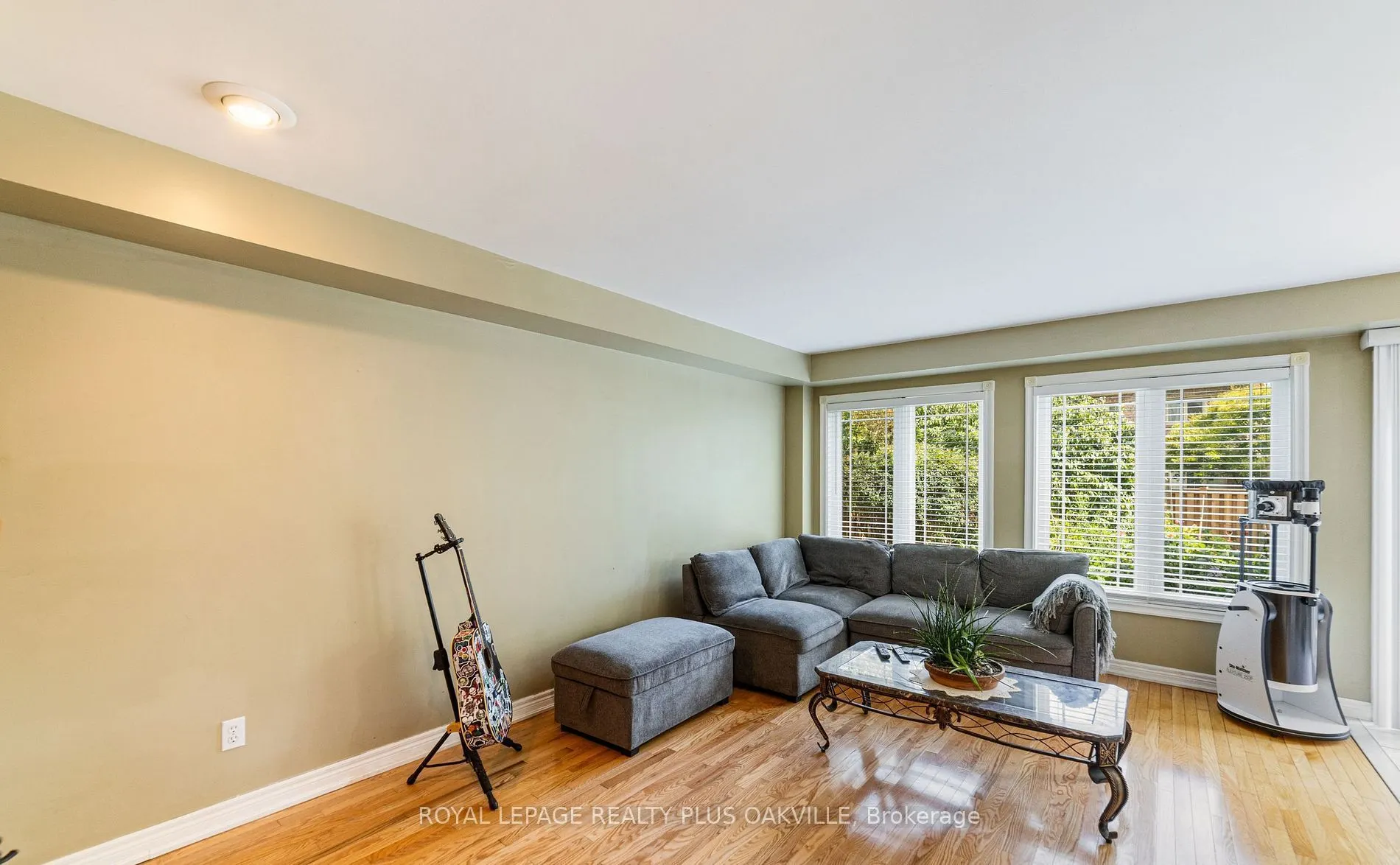 365 Turnberry Crescent