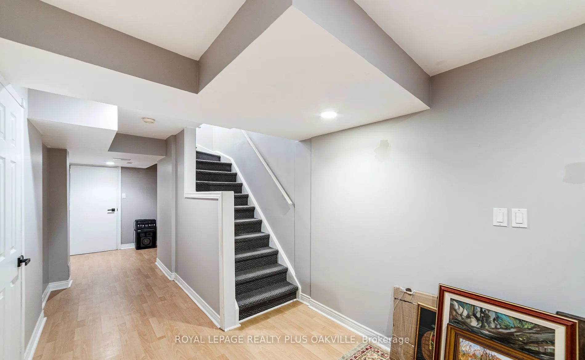 365 Turnberry Crescent