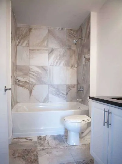 2490 Old Bronte Road, #221