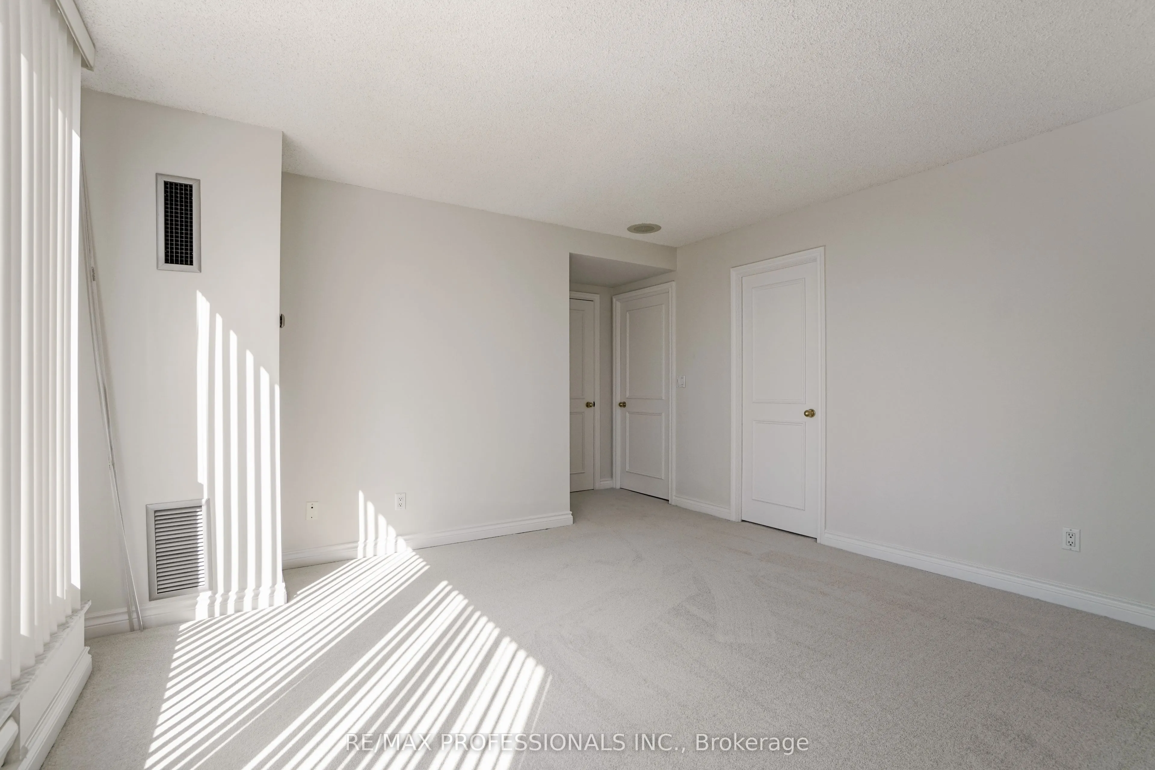 1 Palace Pier Court, #1108